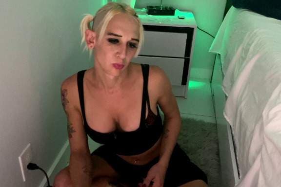 Leah Starr