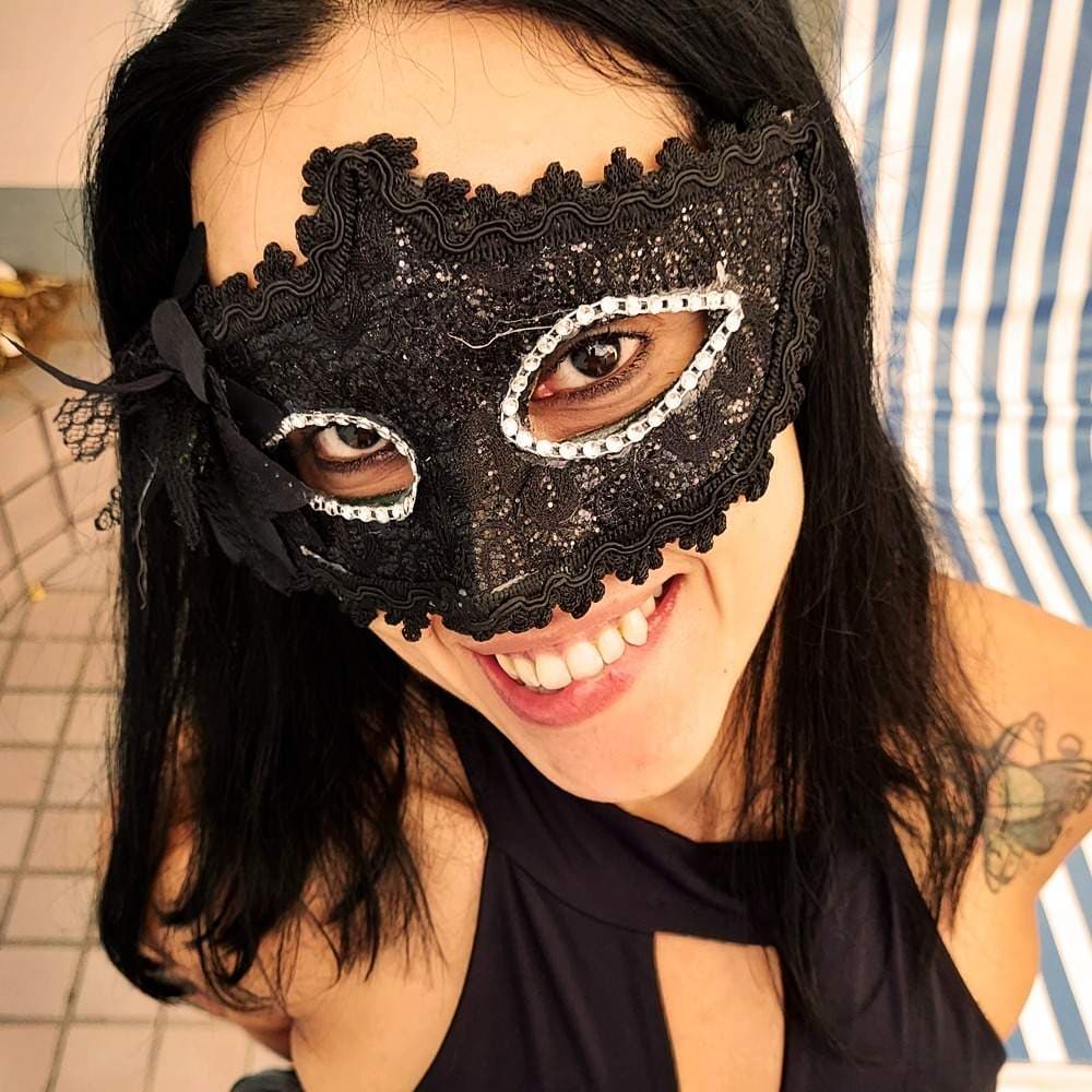 The Owner and Black Eyes