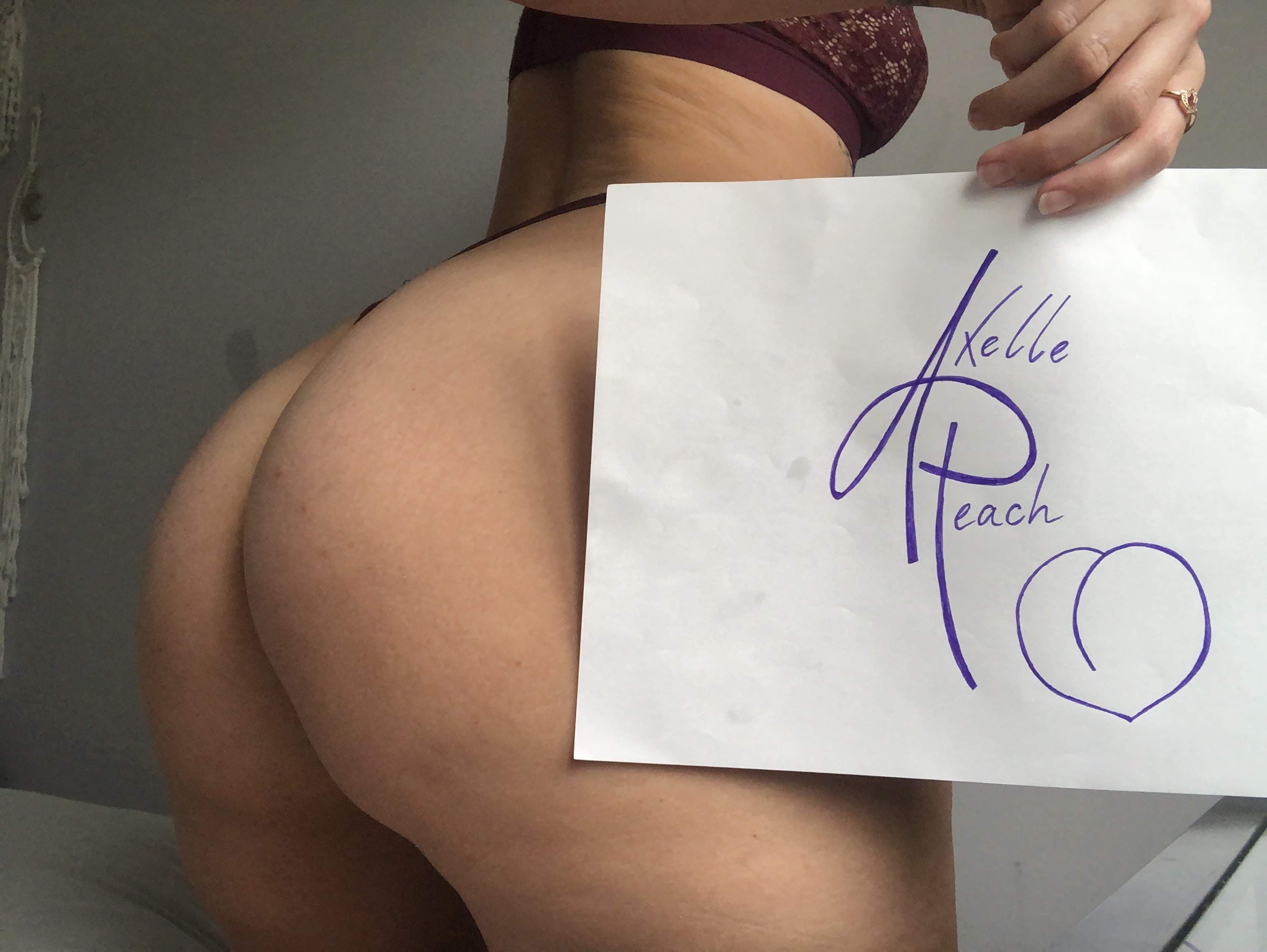 Axelle Peach