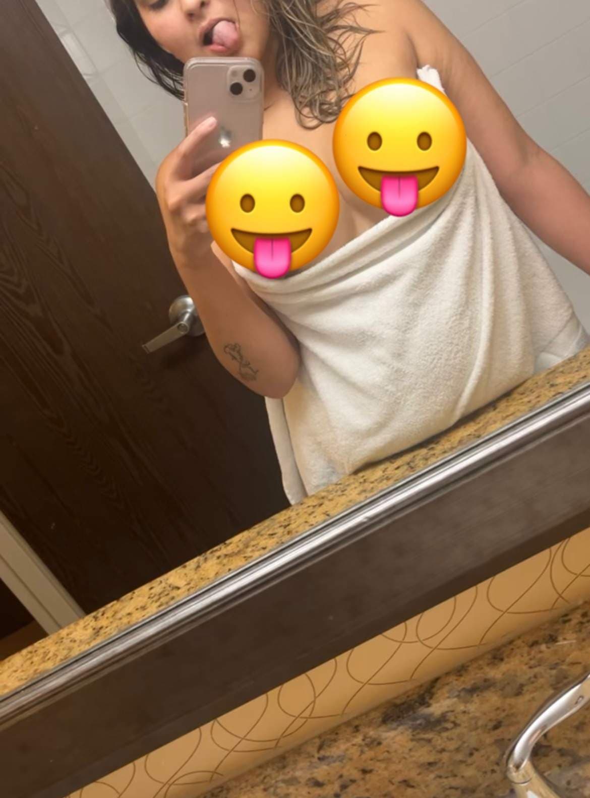 Bustybeauty21