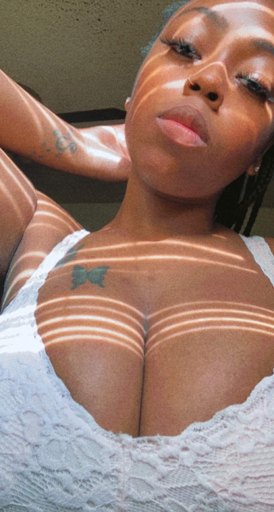 Viaanayaa