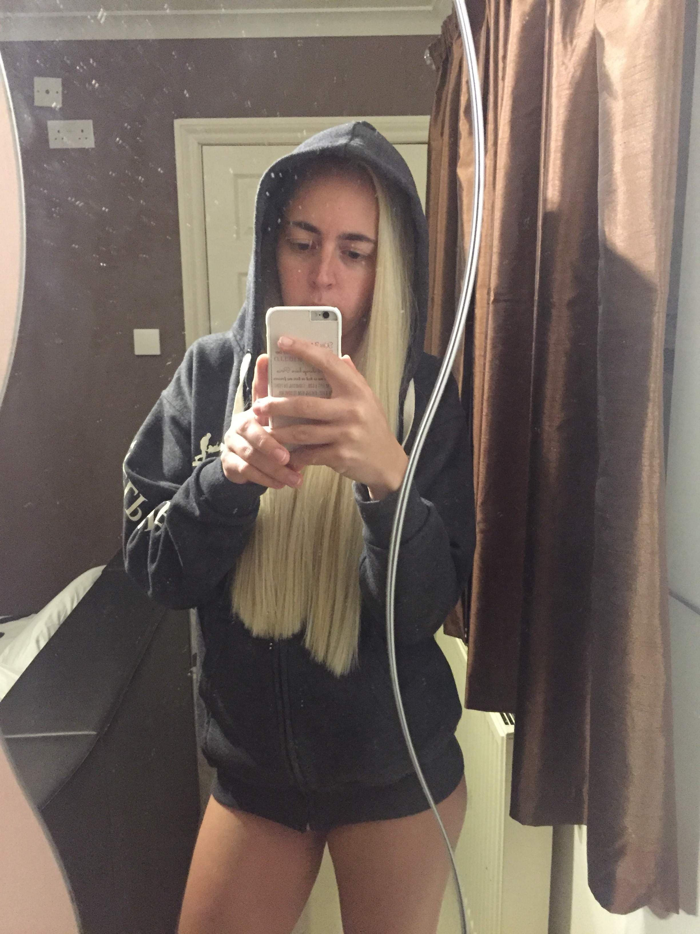 Cute Blondie