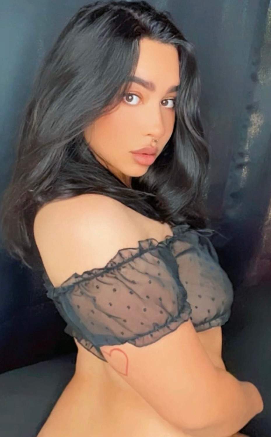 🖤 N O E L L E 🖤