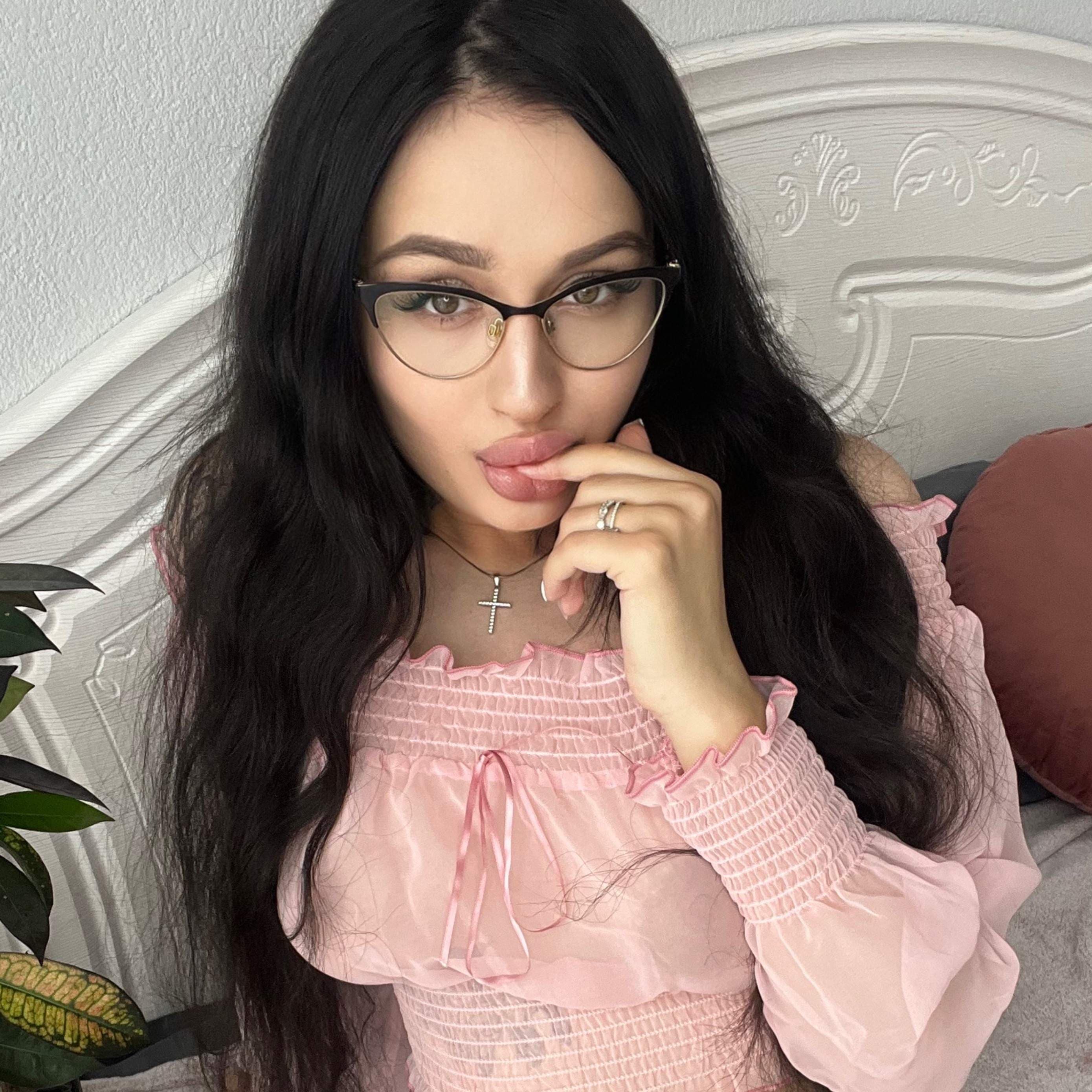 Creamy&amp; Spicy Camila 💦🌶️