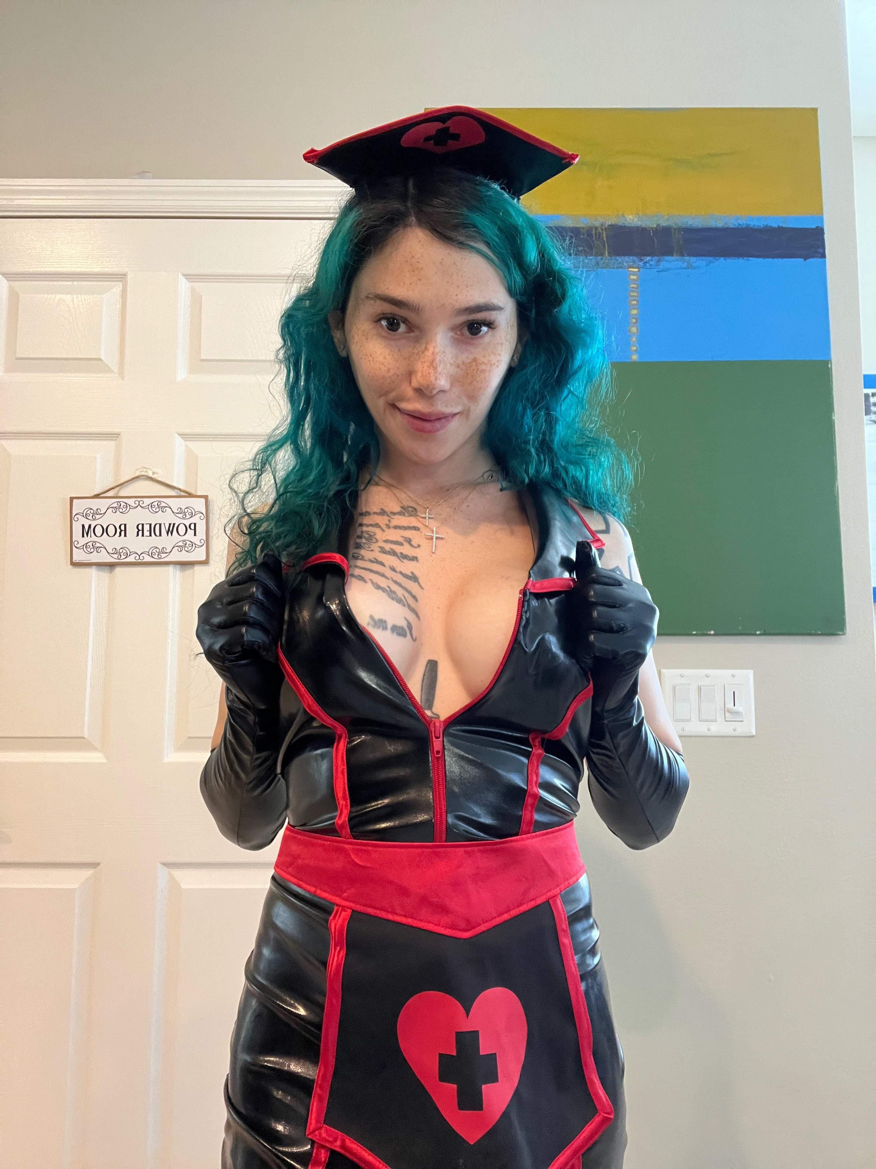 𝐁𝐃𝐀𝐘 𝐆𝐈𝐑𝐋! 🎂Trans girl Eevee VIP
