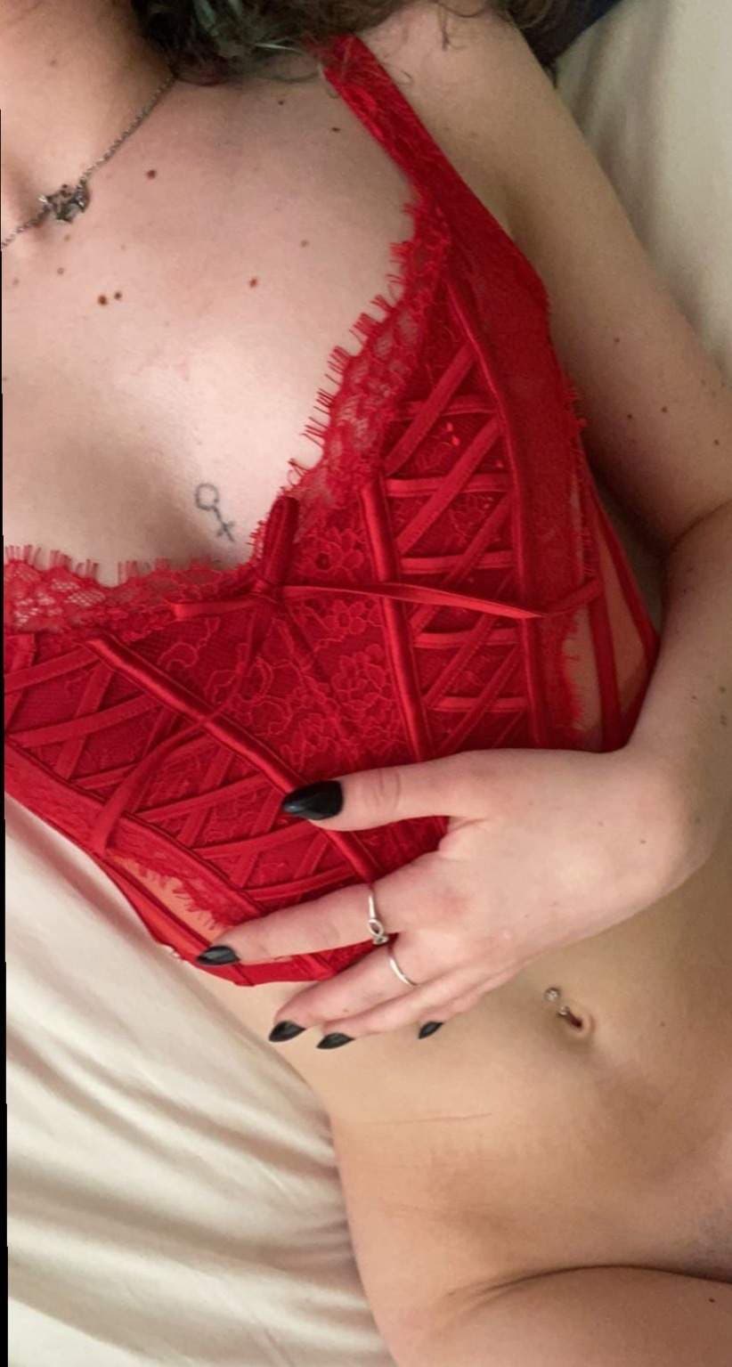 V <3 💛💖