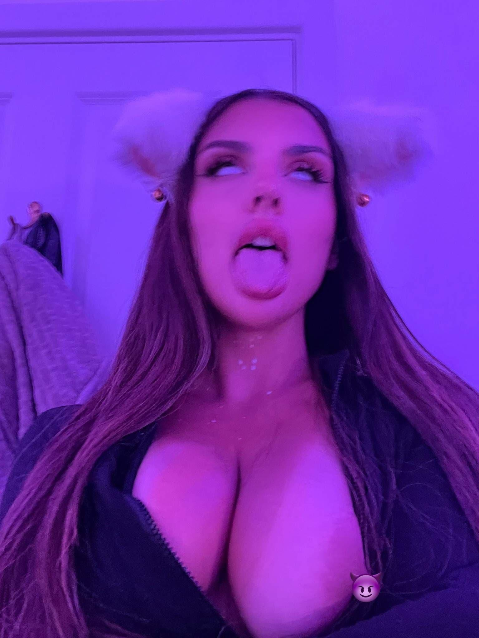 Waifu Laura 🍭