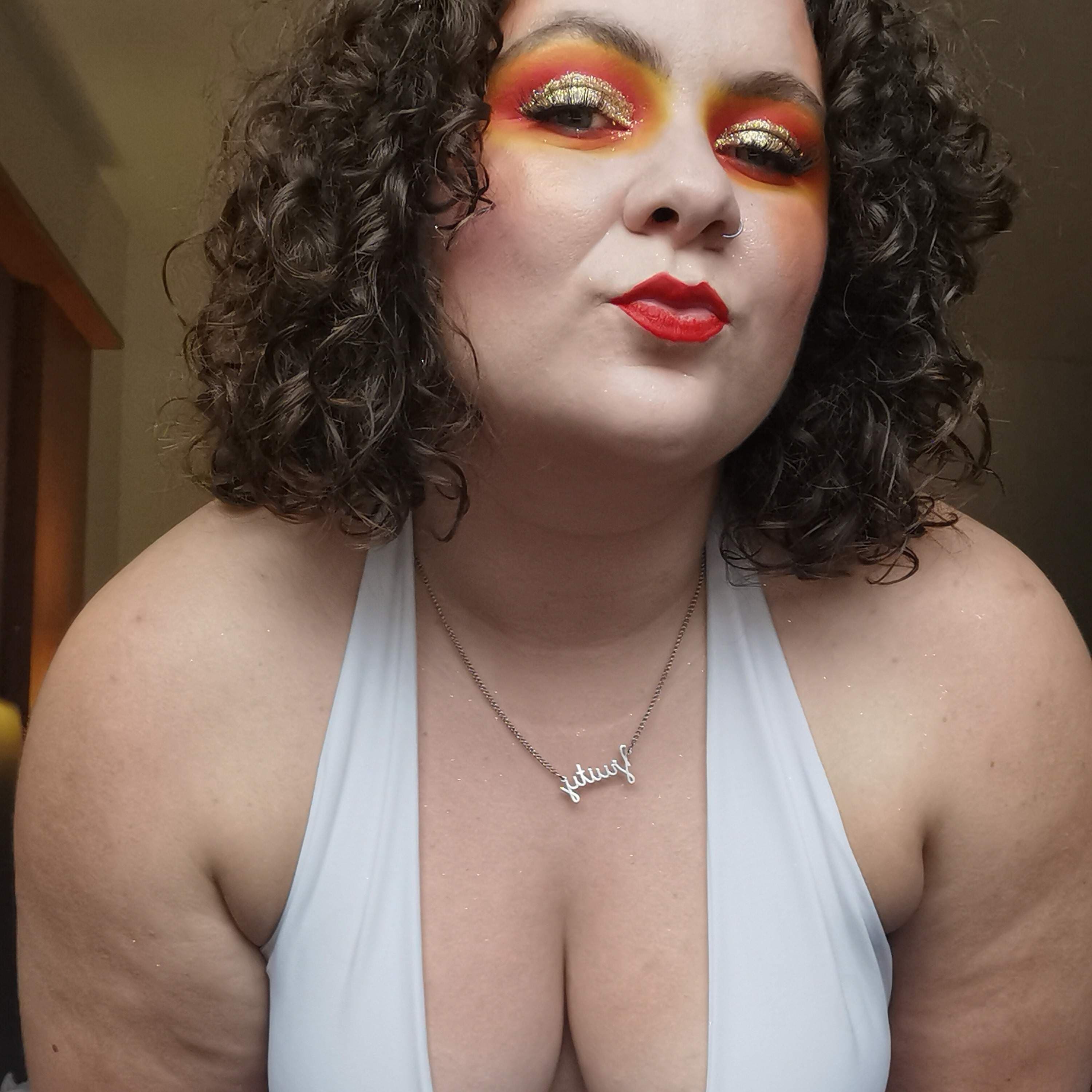 Hannah - Mommy/Mistress/Goddess/Queen
