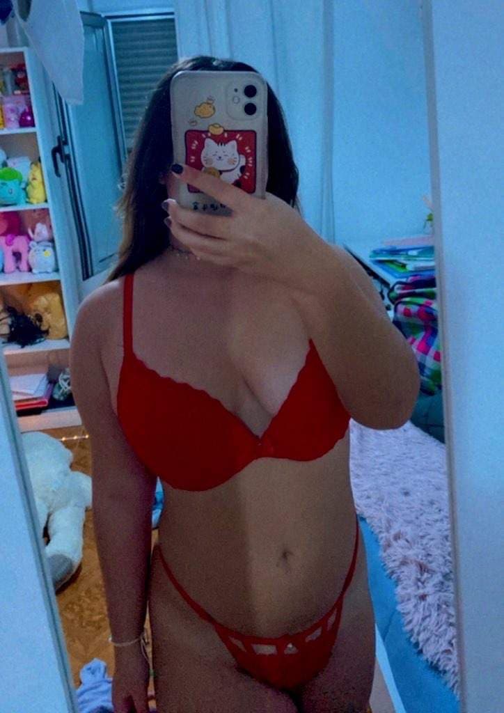 Petiteen8 💕