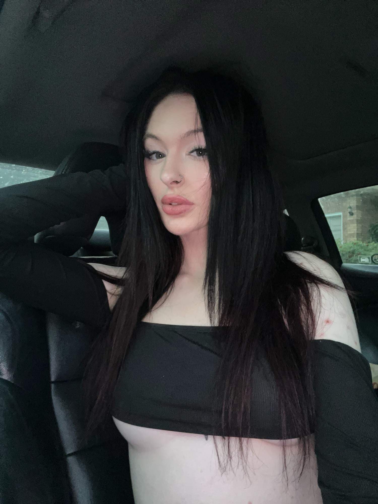 V