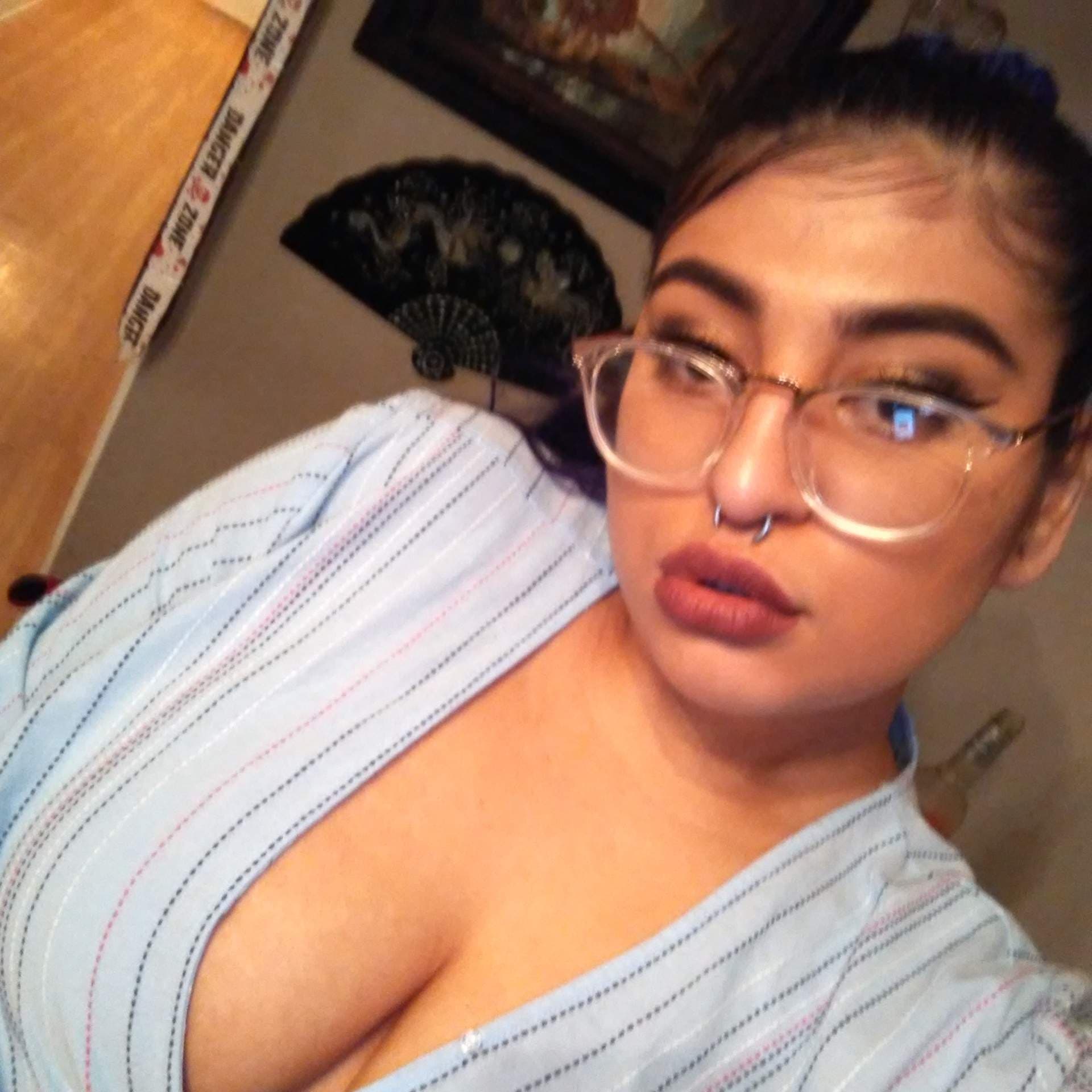 it turns out I'm modelo time foo 24/7