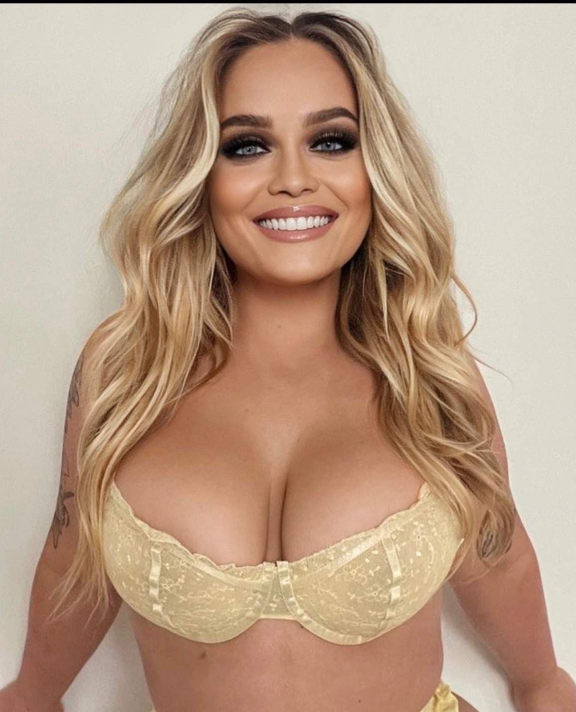 CurvyBarbieDoll🦢