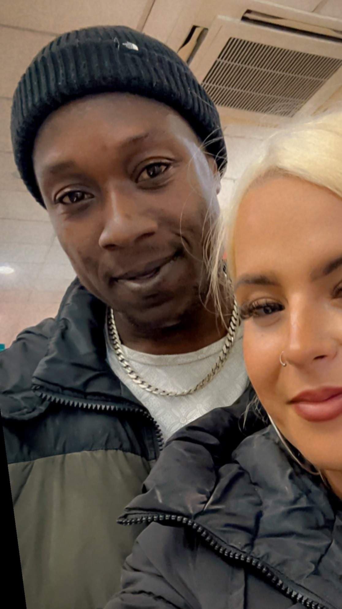 ⚫➕🐰