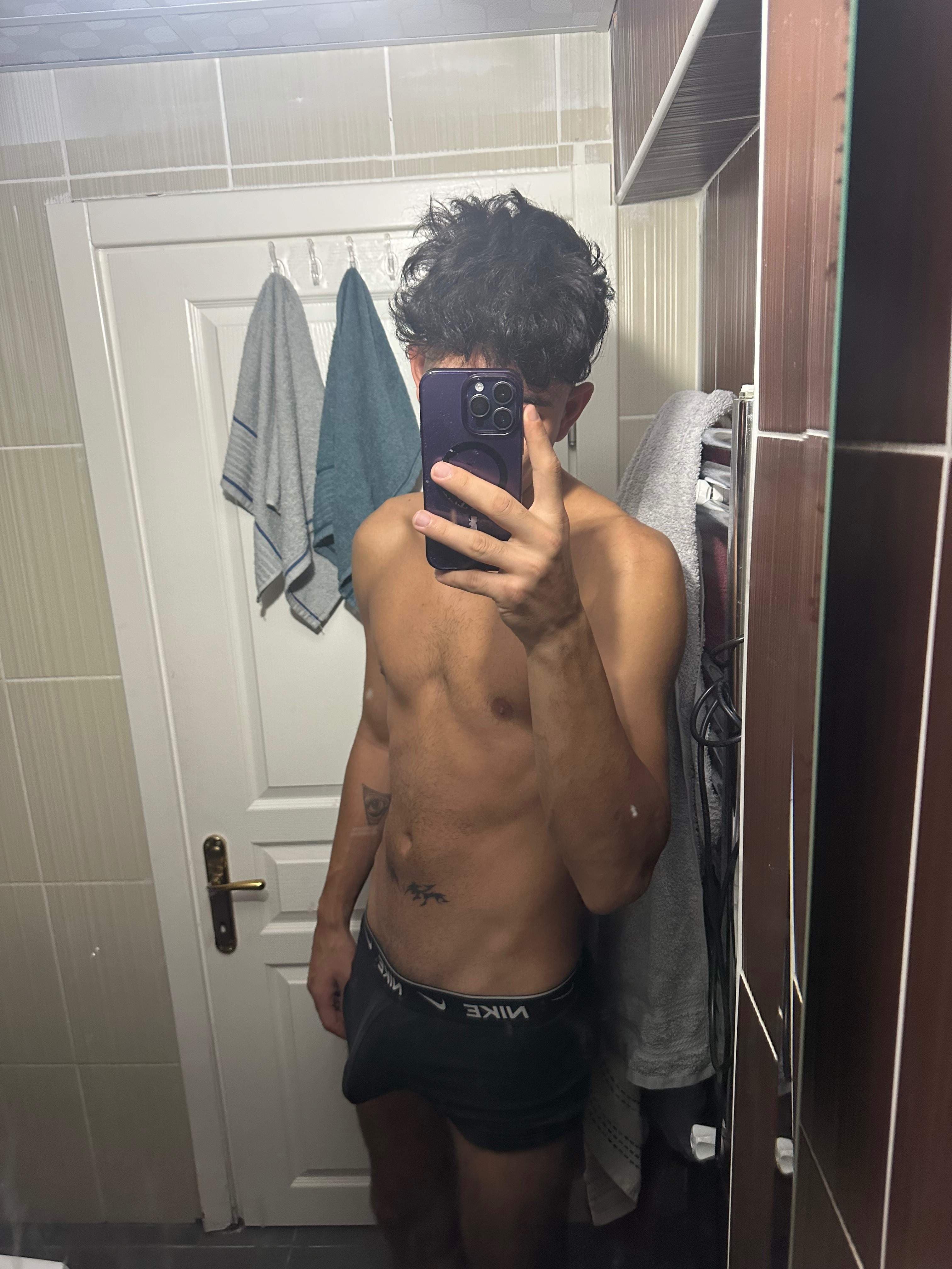 Kaan Efe