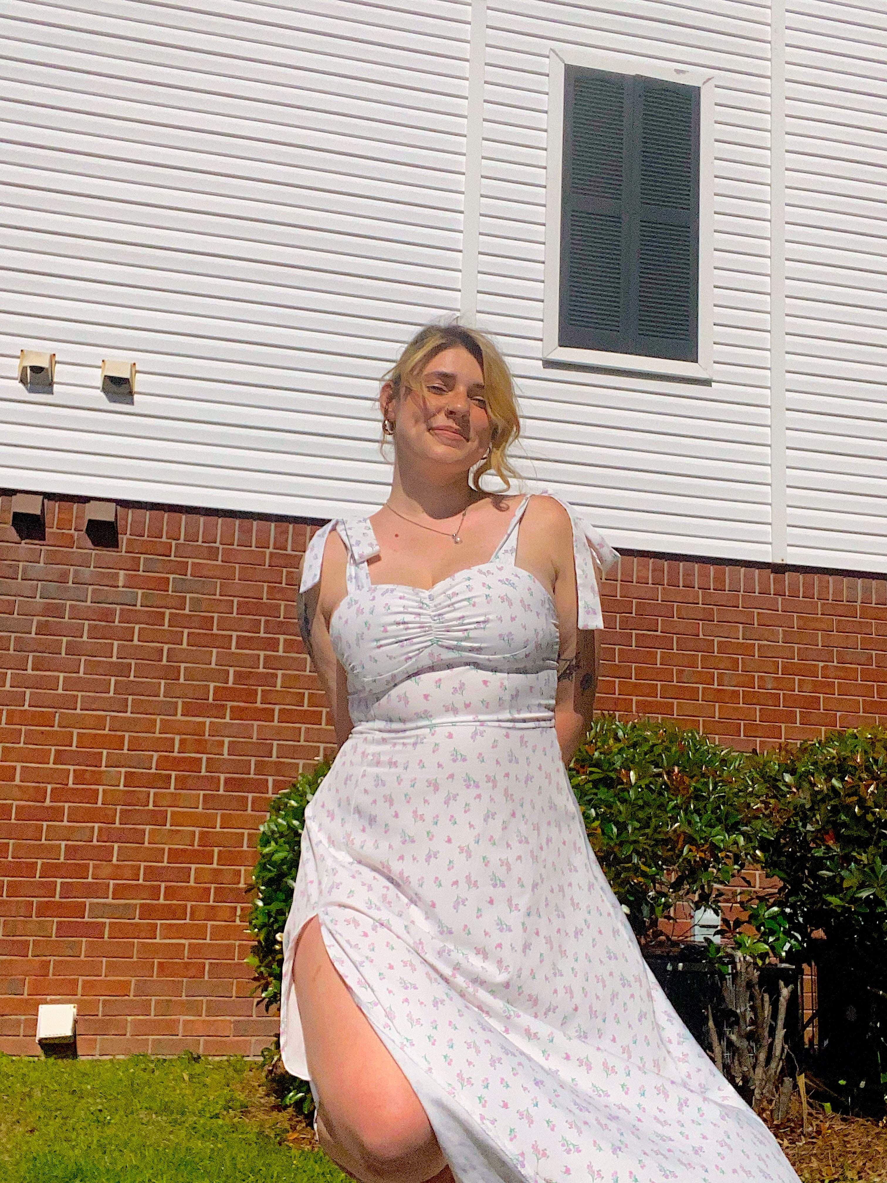 Victoria Scott
