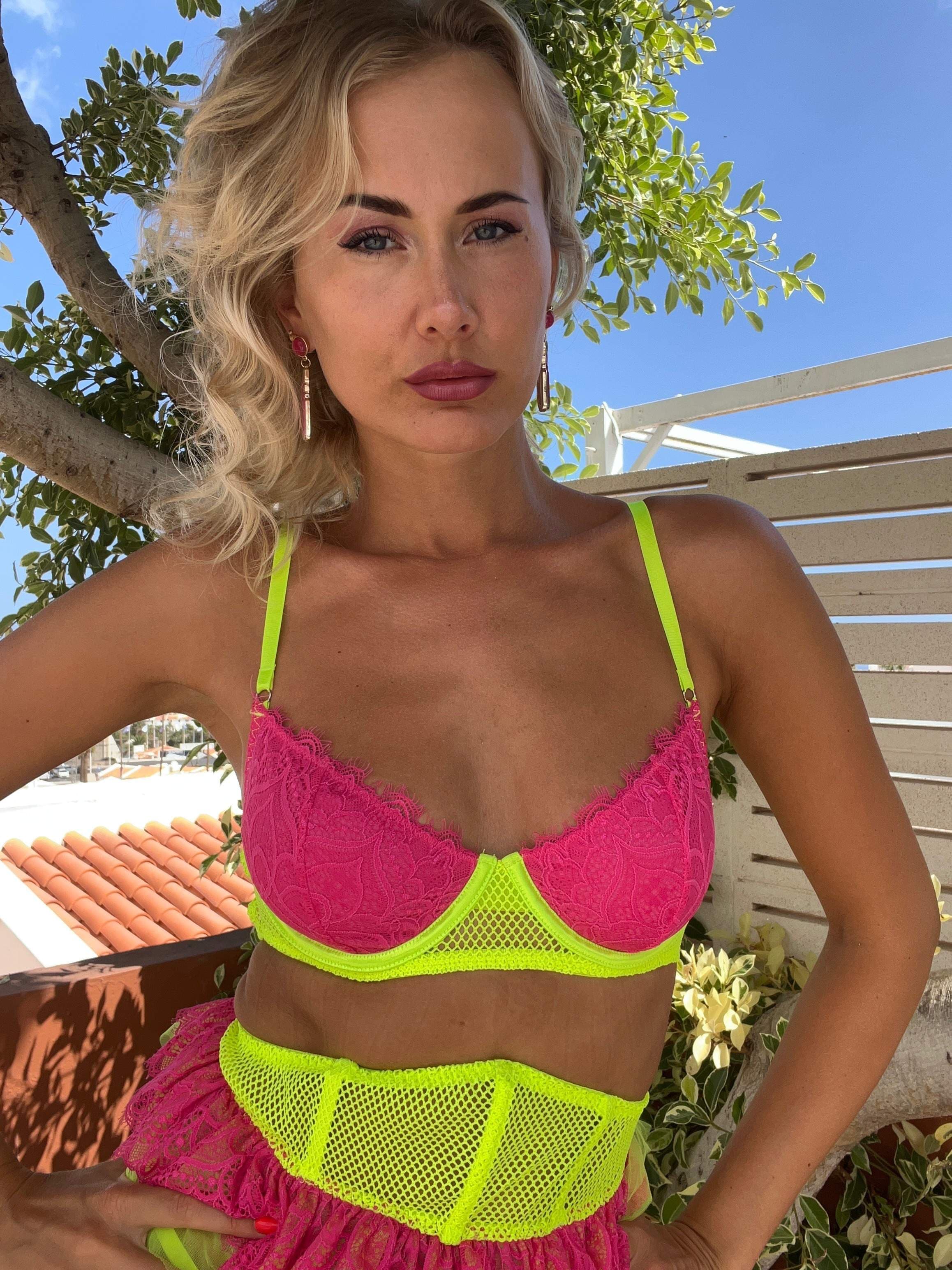 You know this blondie 💦