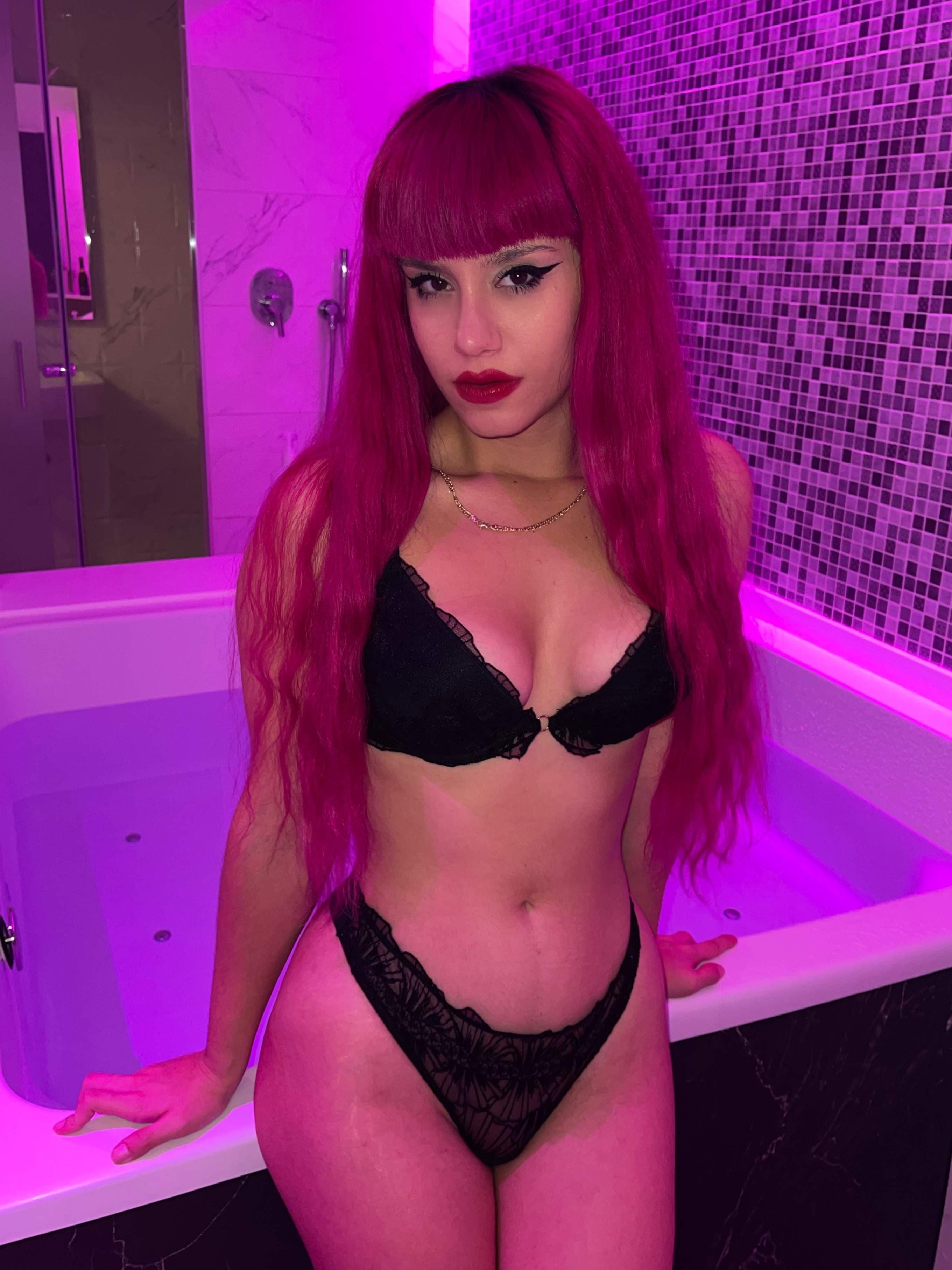 💦Charlotte💦