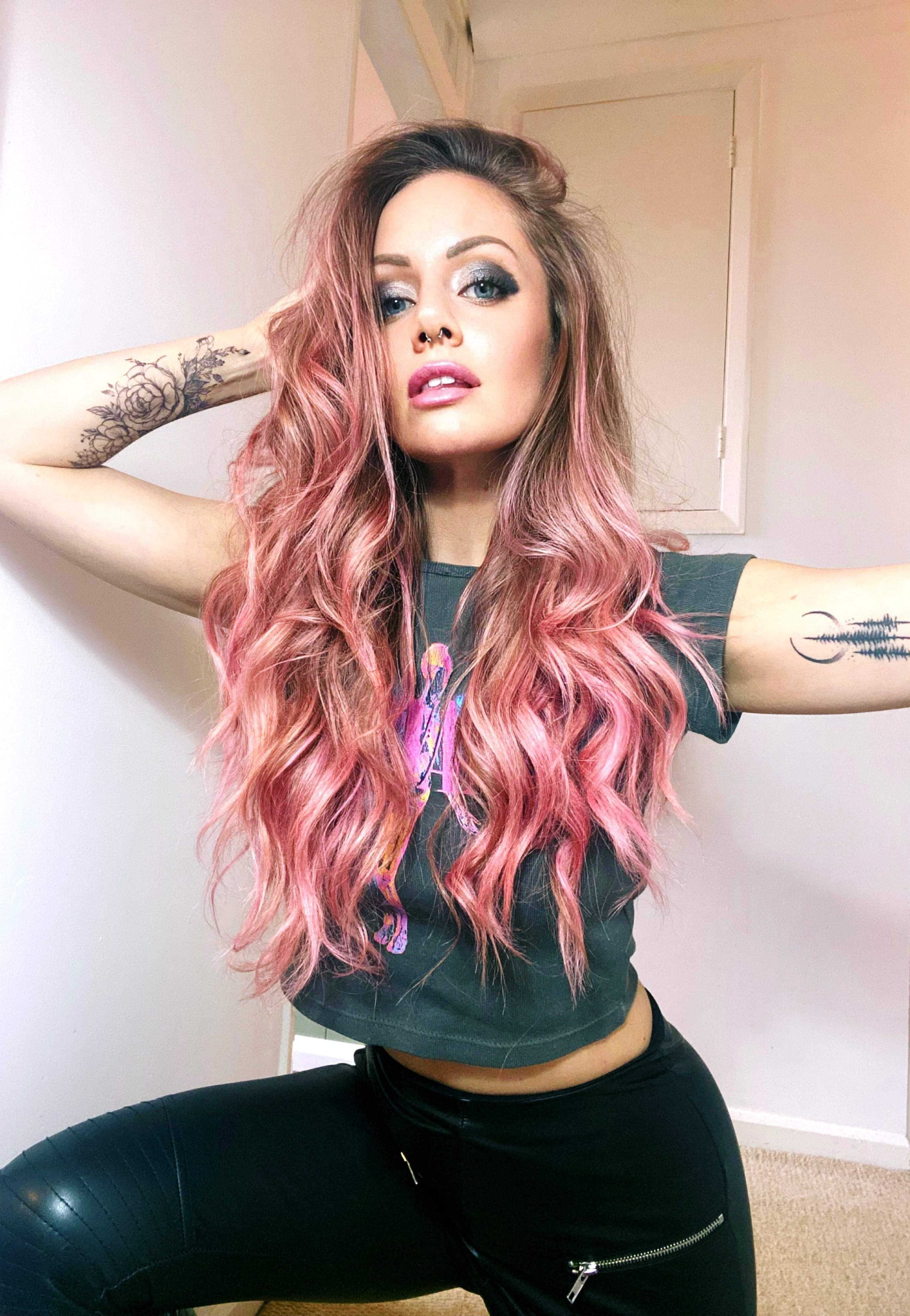 Suzi Star