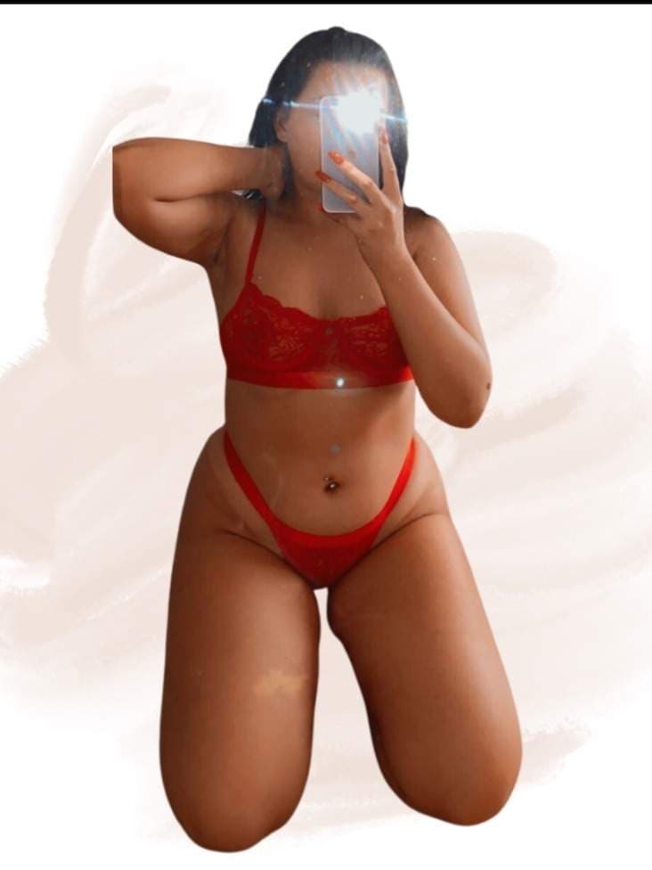 M 👀