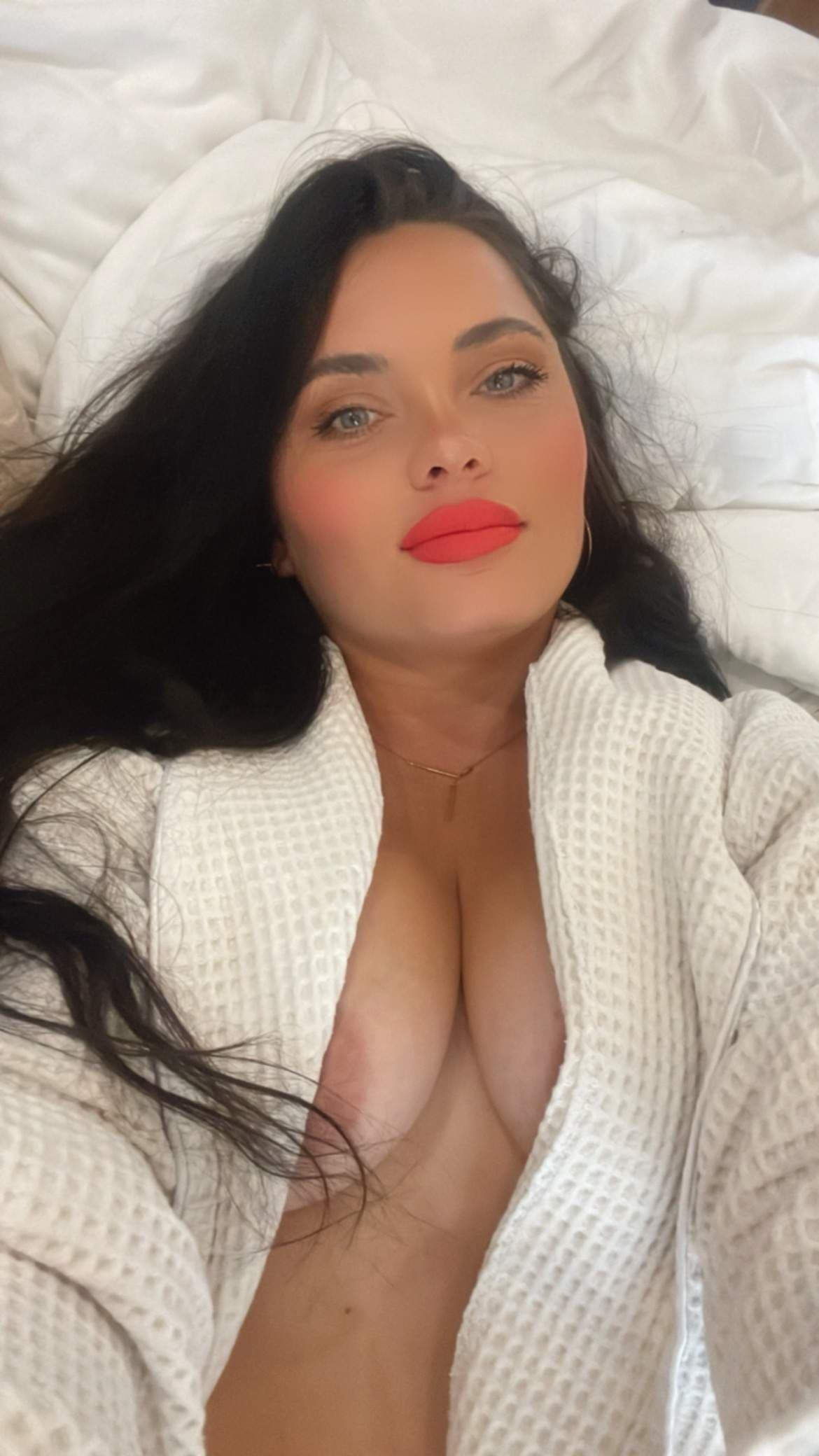 💕 EVA QUEEN🔥