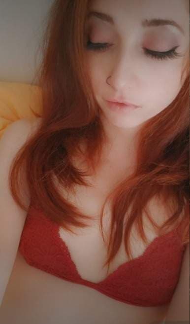 StonerRedheadQT