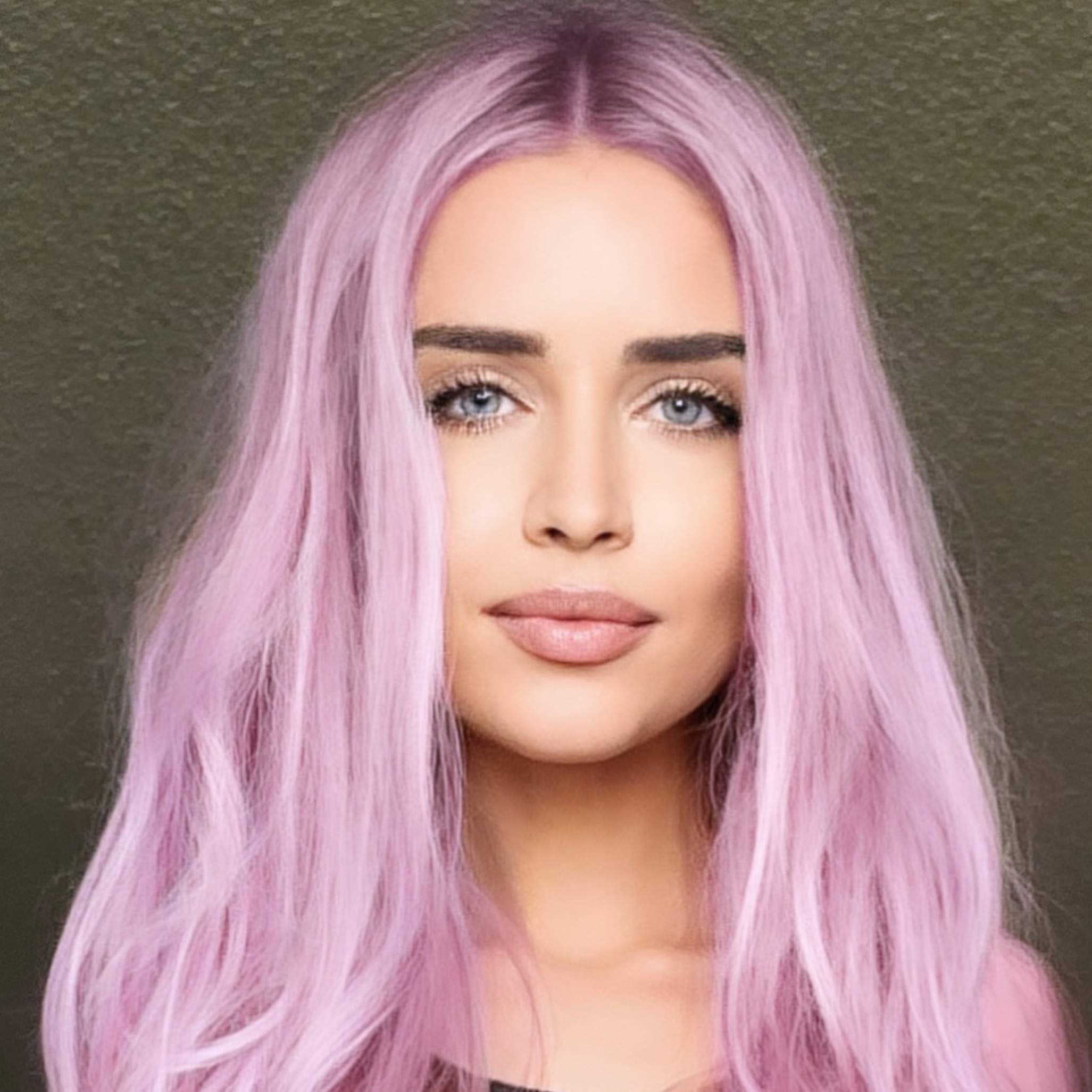 lola chloé bell 🔔💜