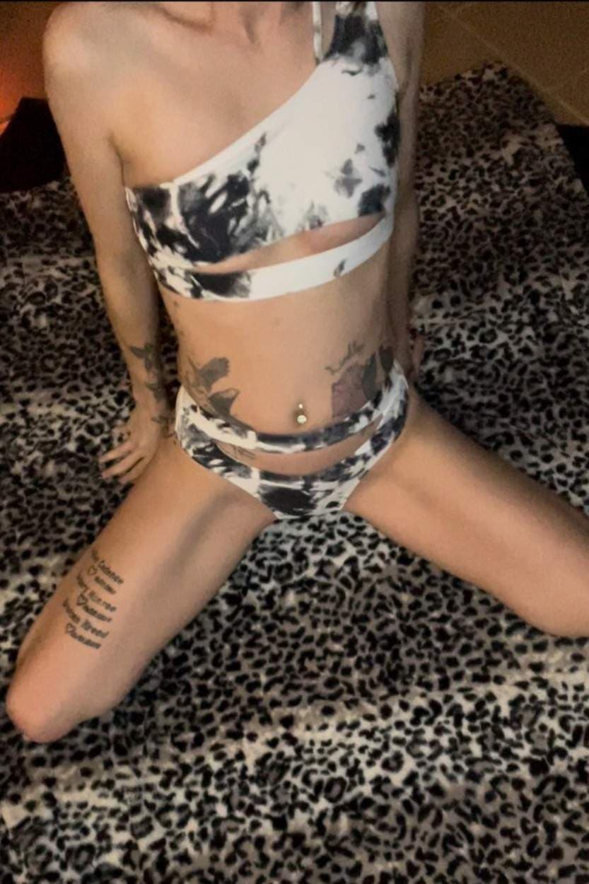 That.Hot.Blondie.