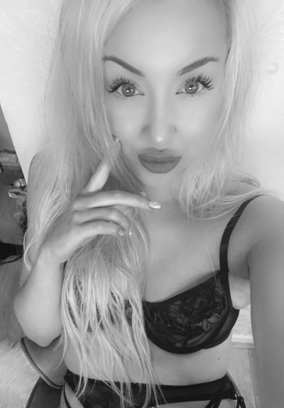 AvrilFoxx