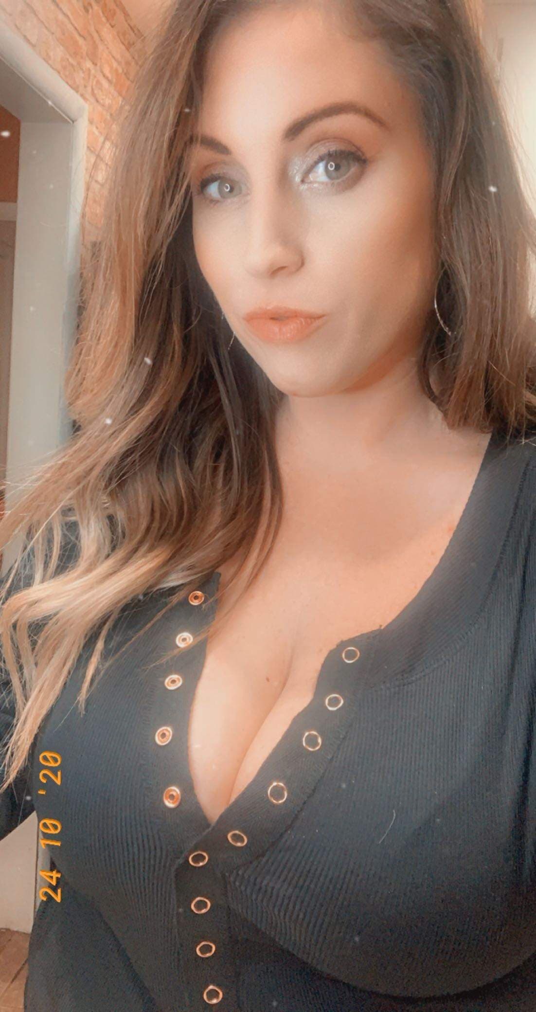 AshleY