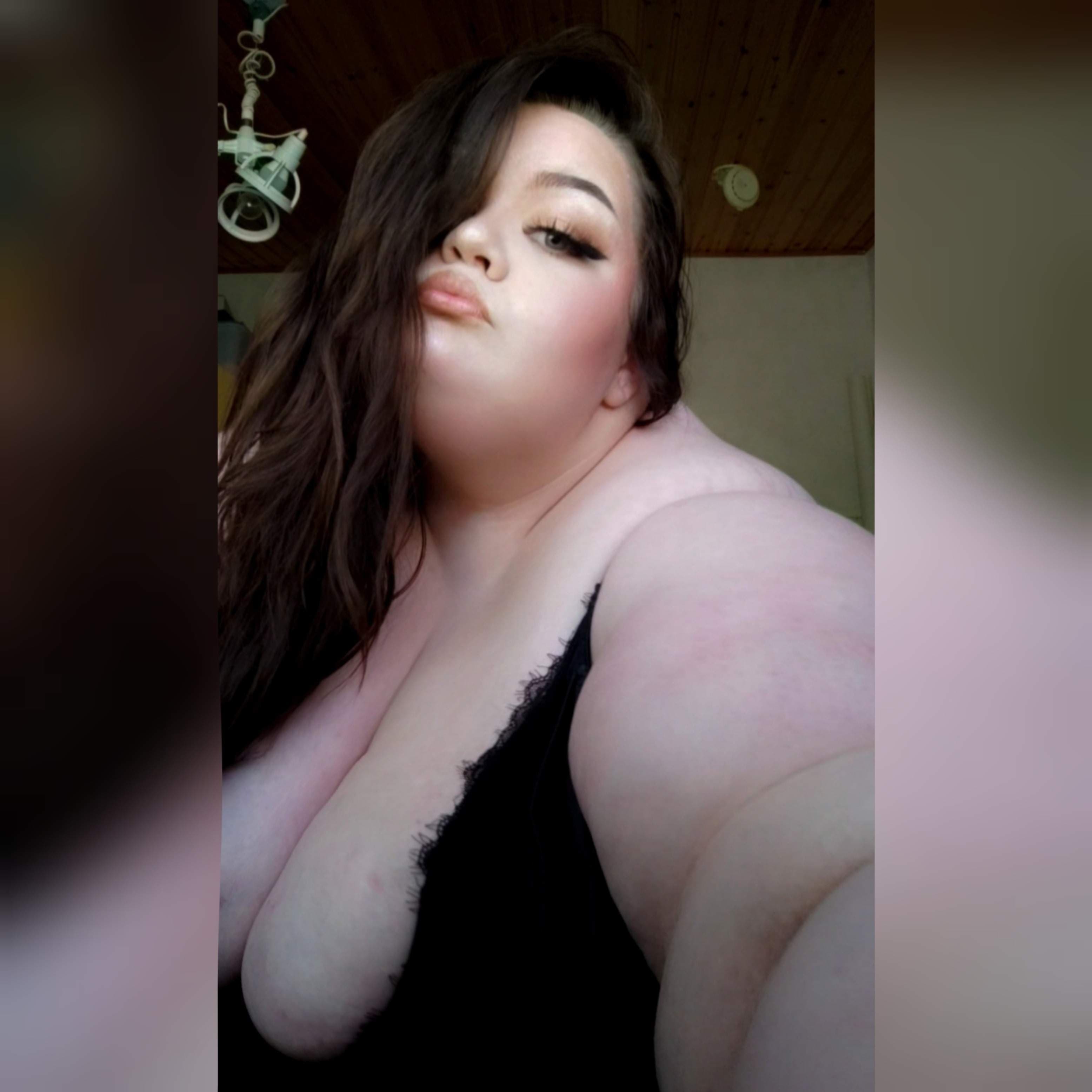 SSBBW Kat
