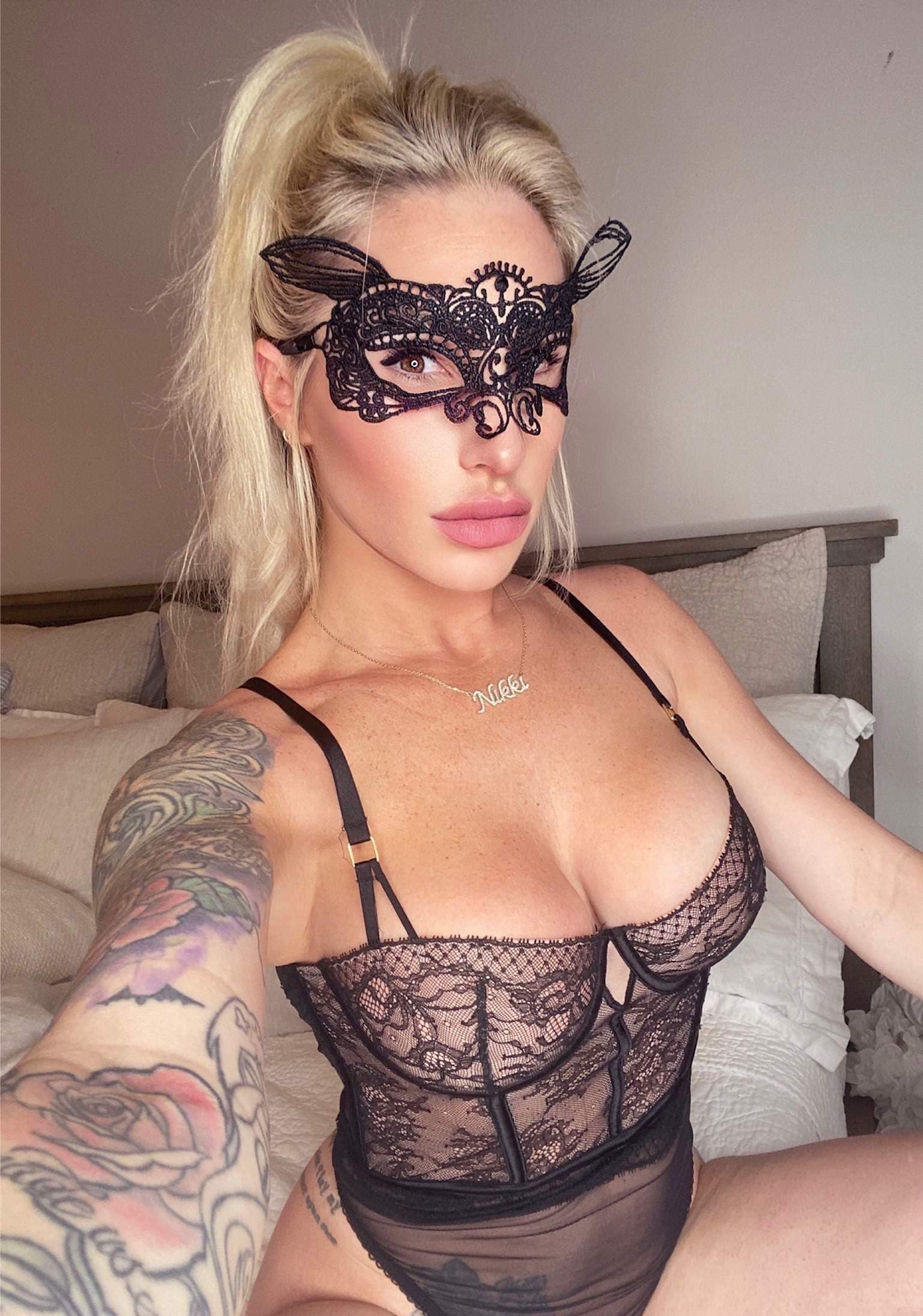 ＮＩＫＫＩ ＬＵＣＩＡ  [ 𝐅𝐑𝐄𝐄 ]