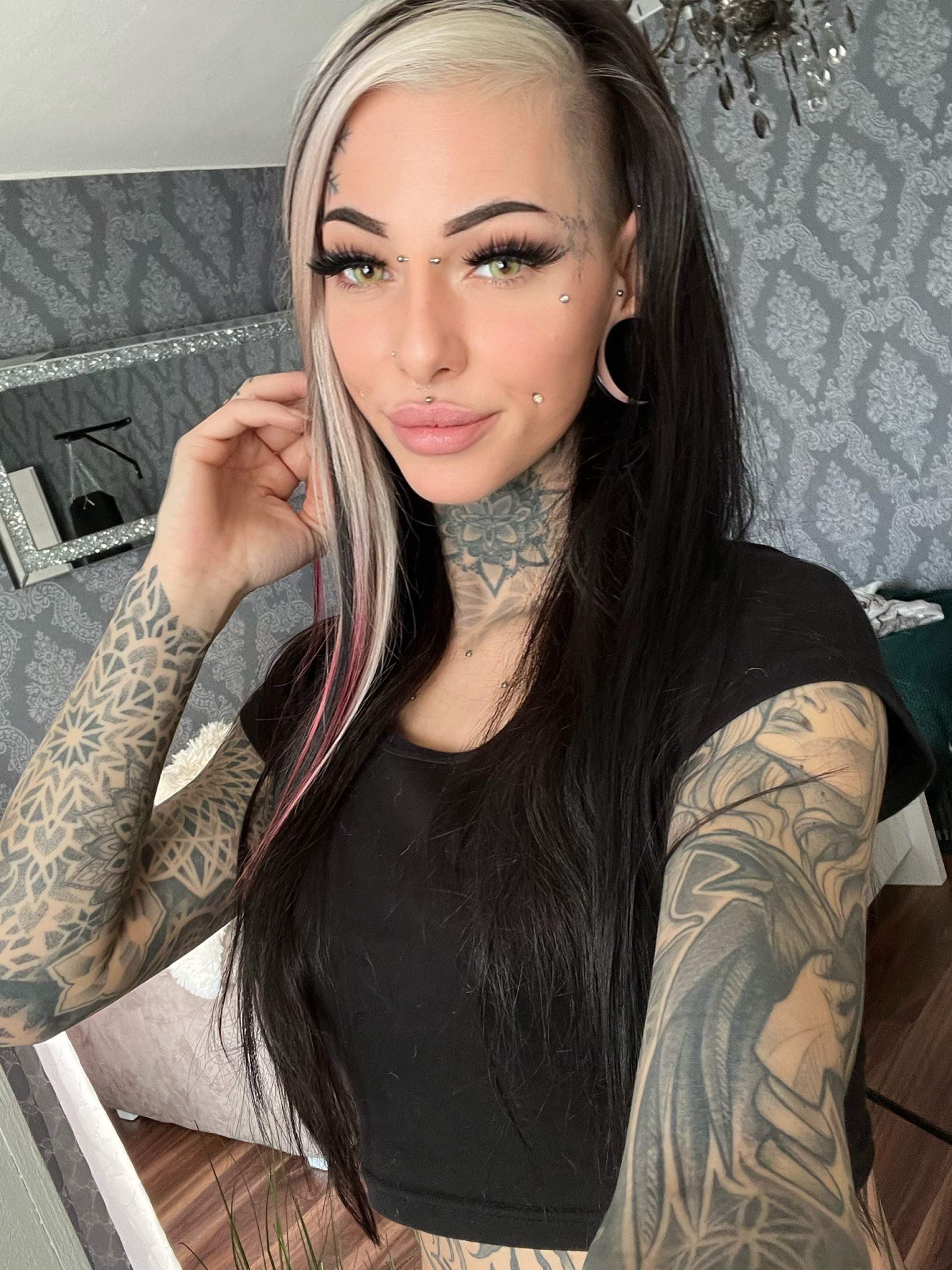 vanyvanity