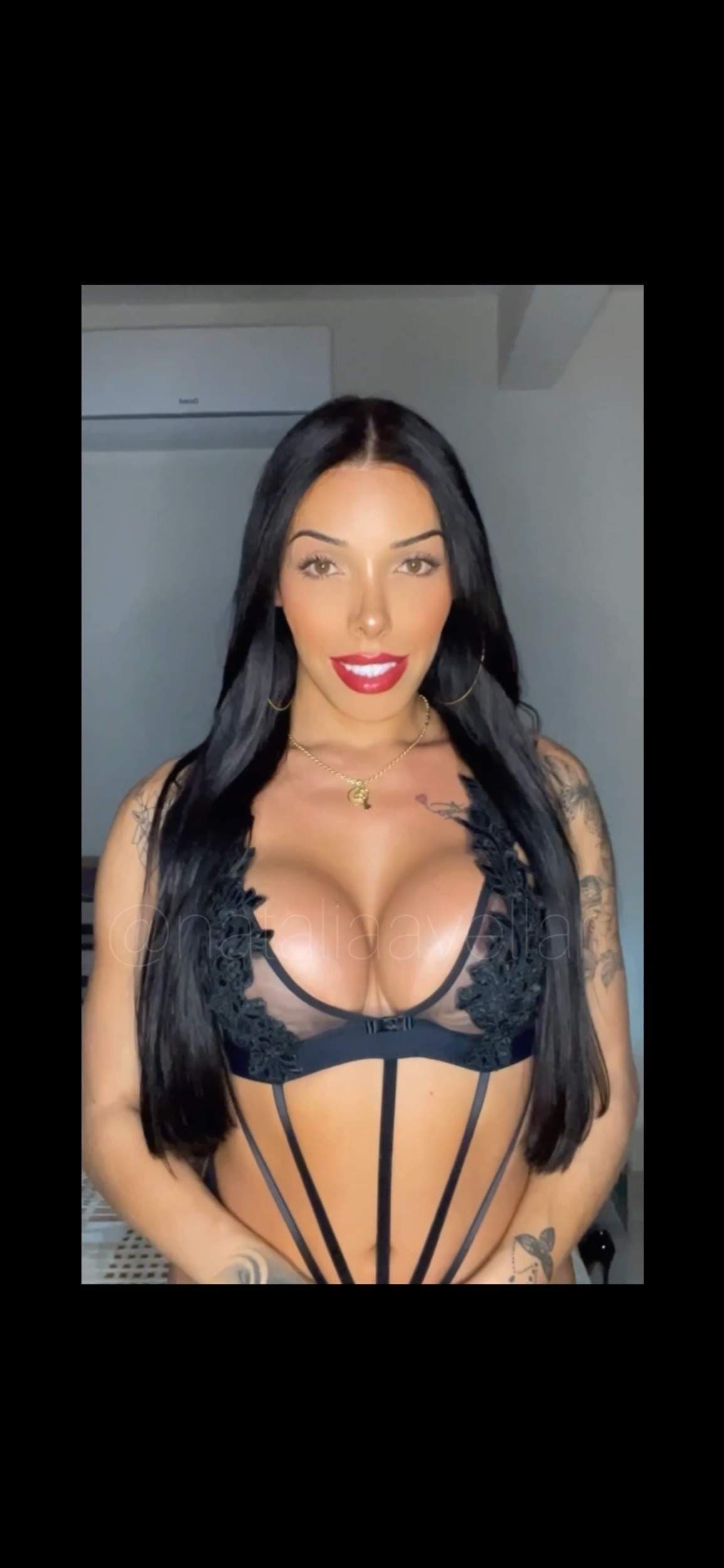 Natalia Avellar