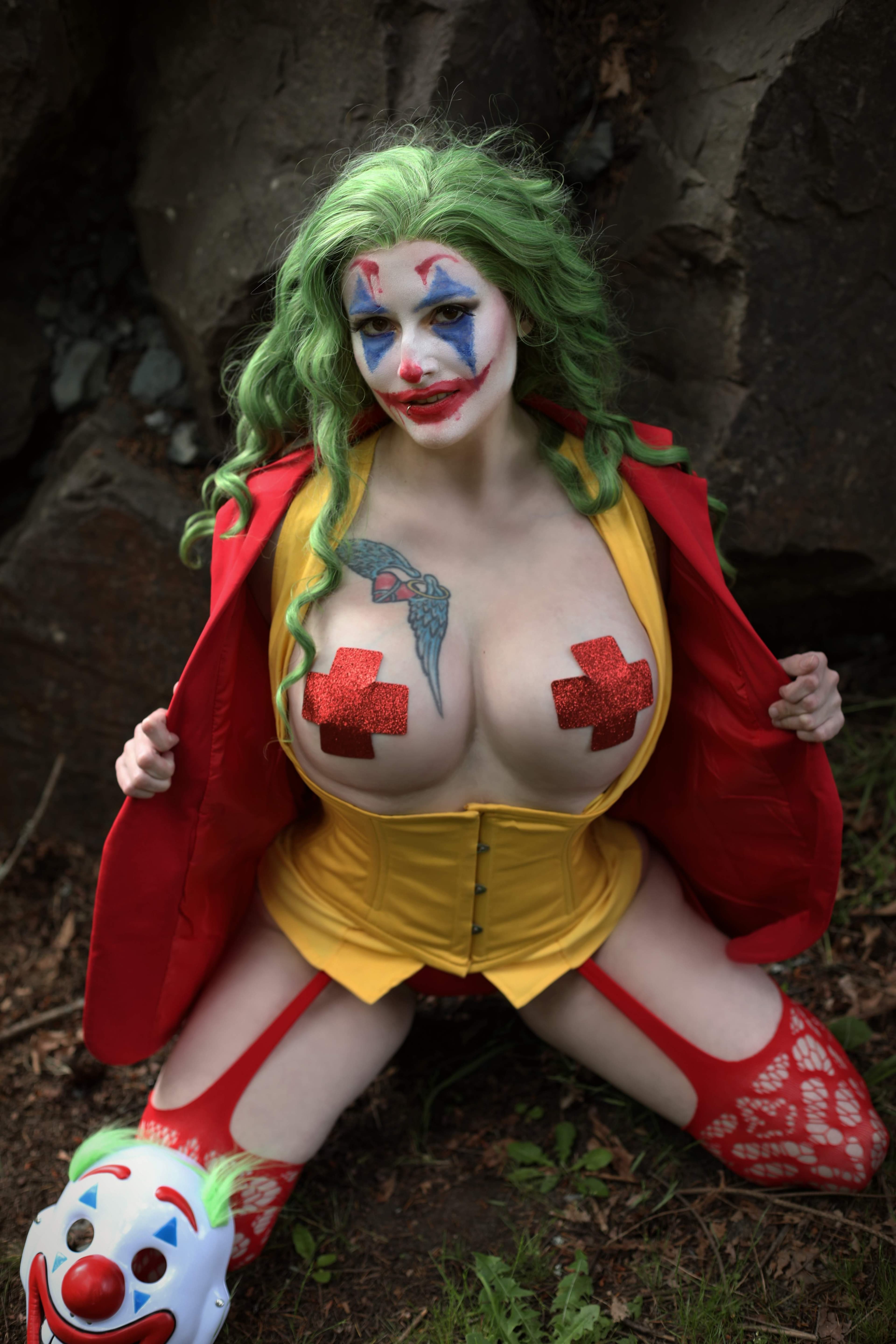 Captive_Cosplay