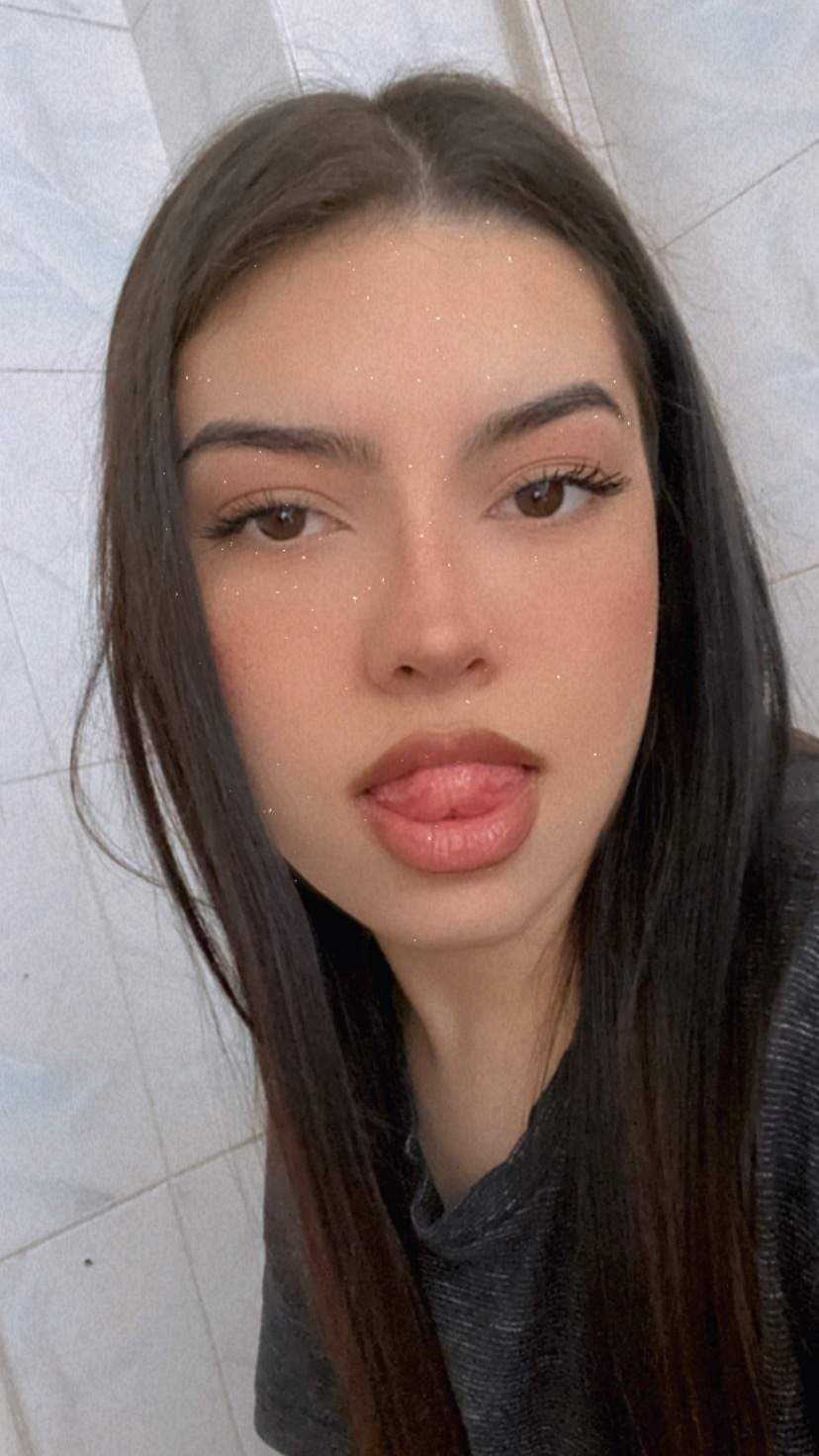 𝒮𝑜𝓁.  💋✨🍒