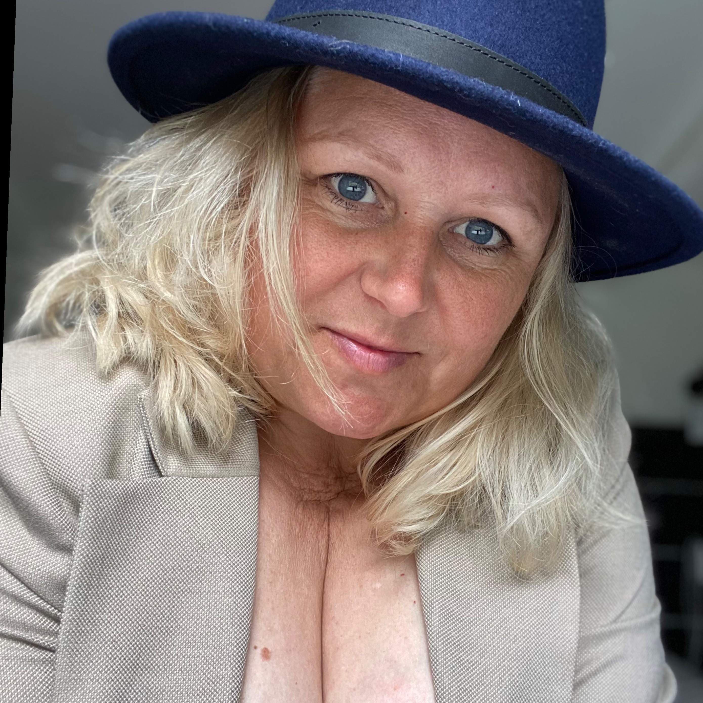 Wannabe Farm Girl Xrissy