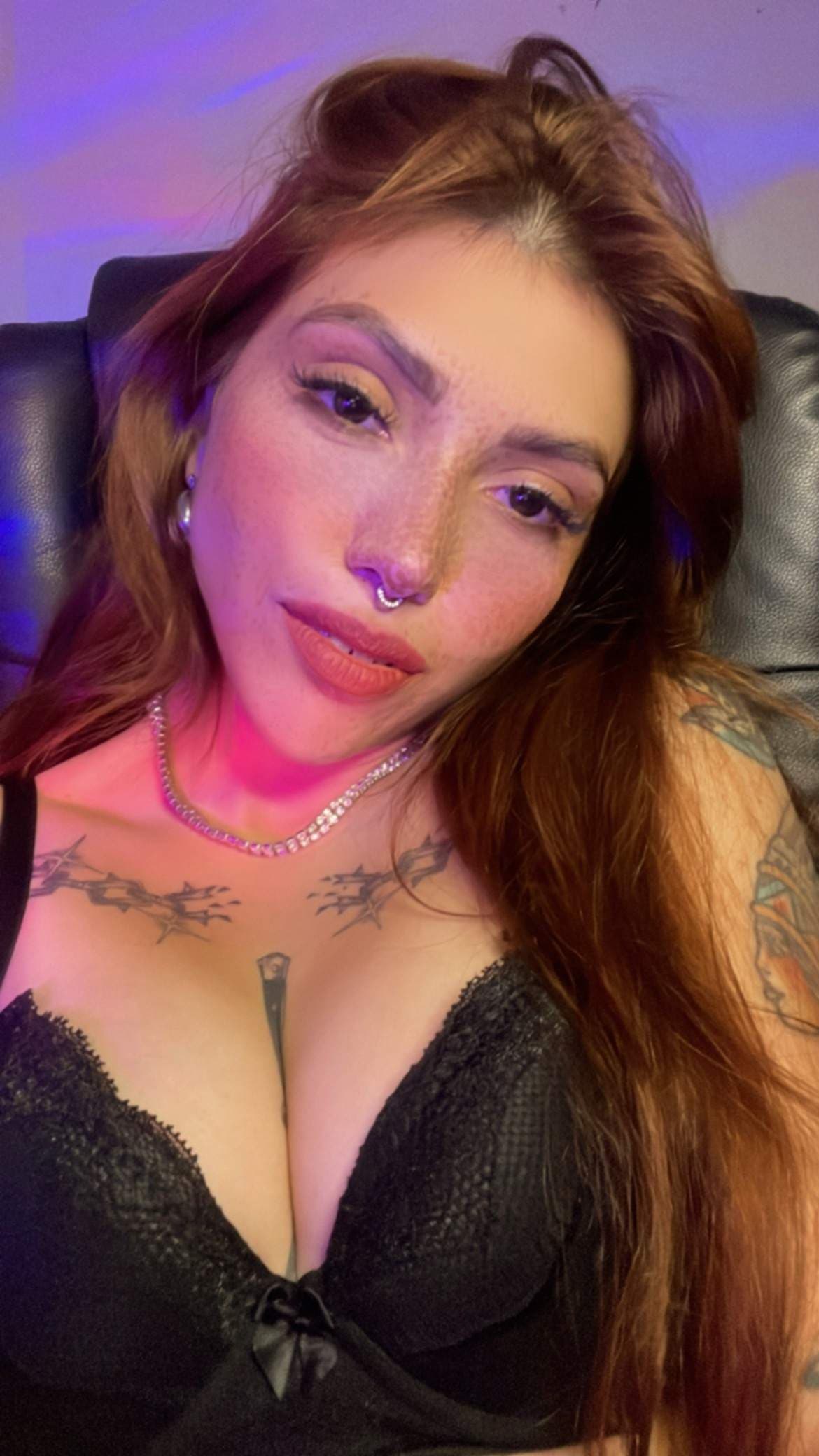 JULIA 🖤✨