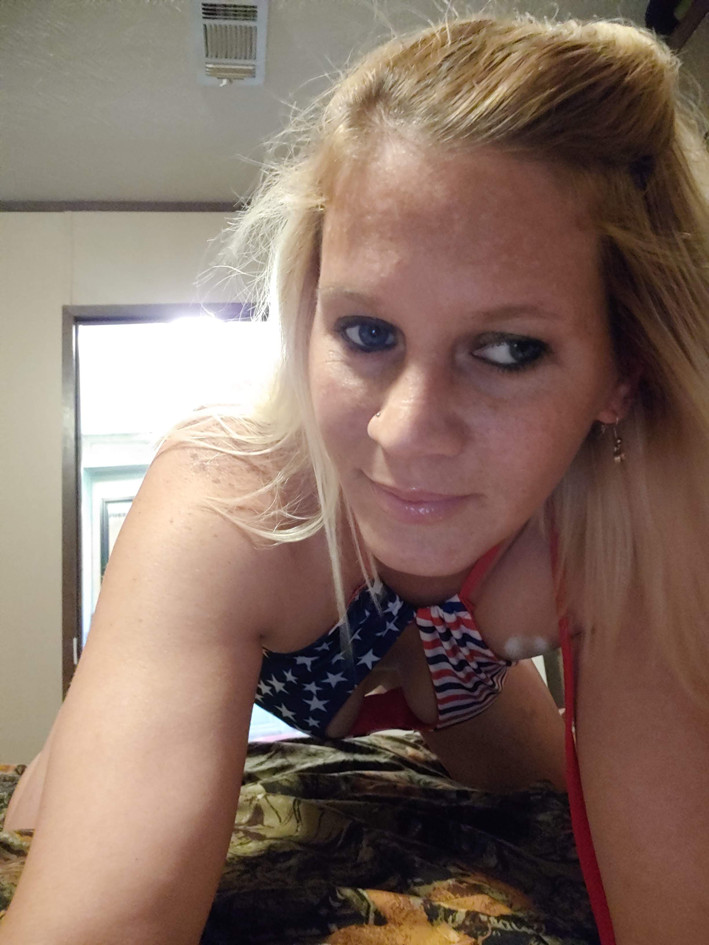 EYE CANDY BABE1