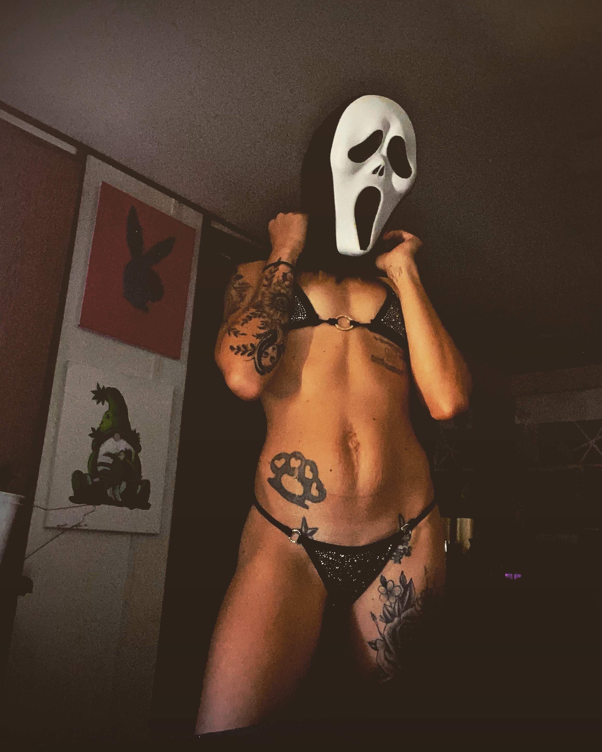 Blond.ebombshell69