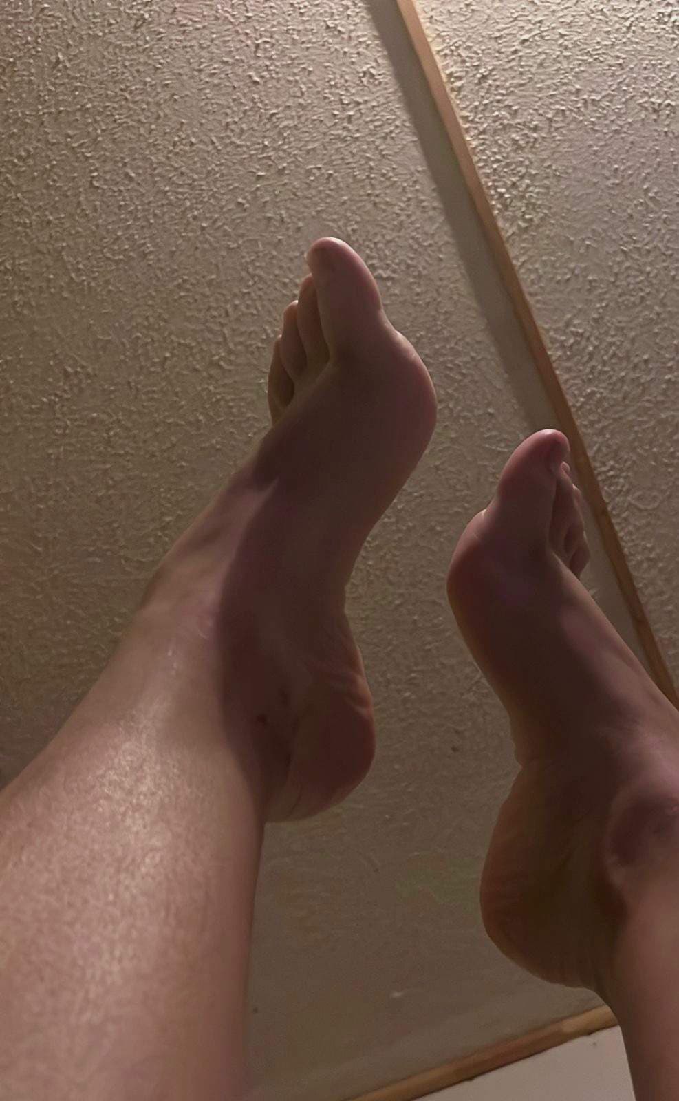 Feet explorer