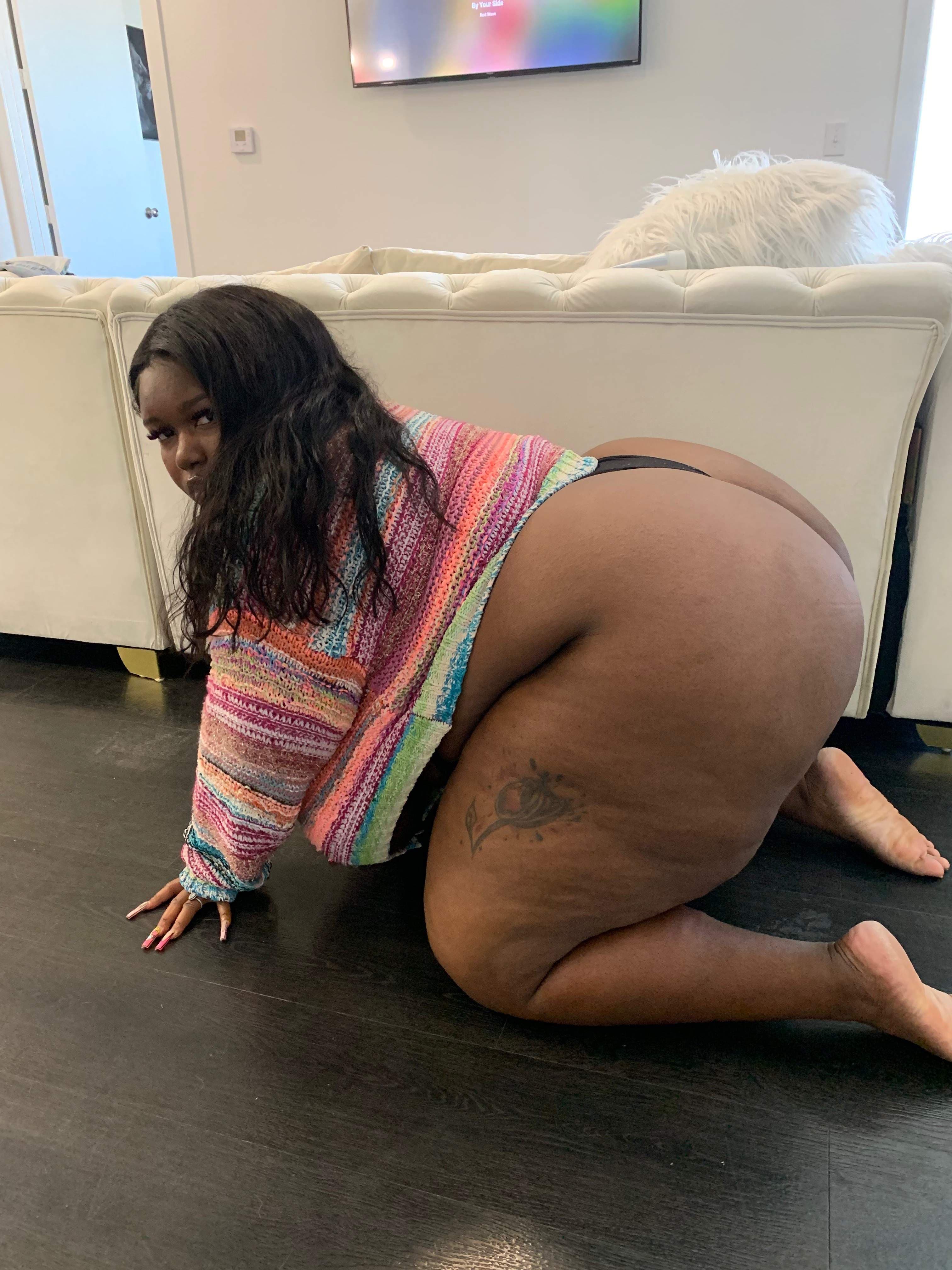 21 Y/O virgin 👰🏾‍♀️