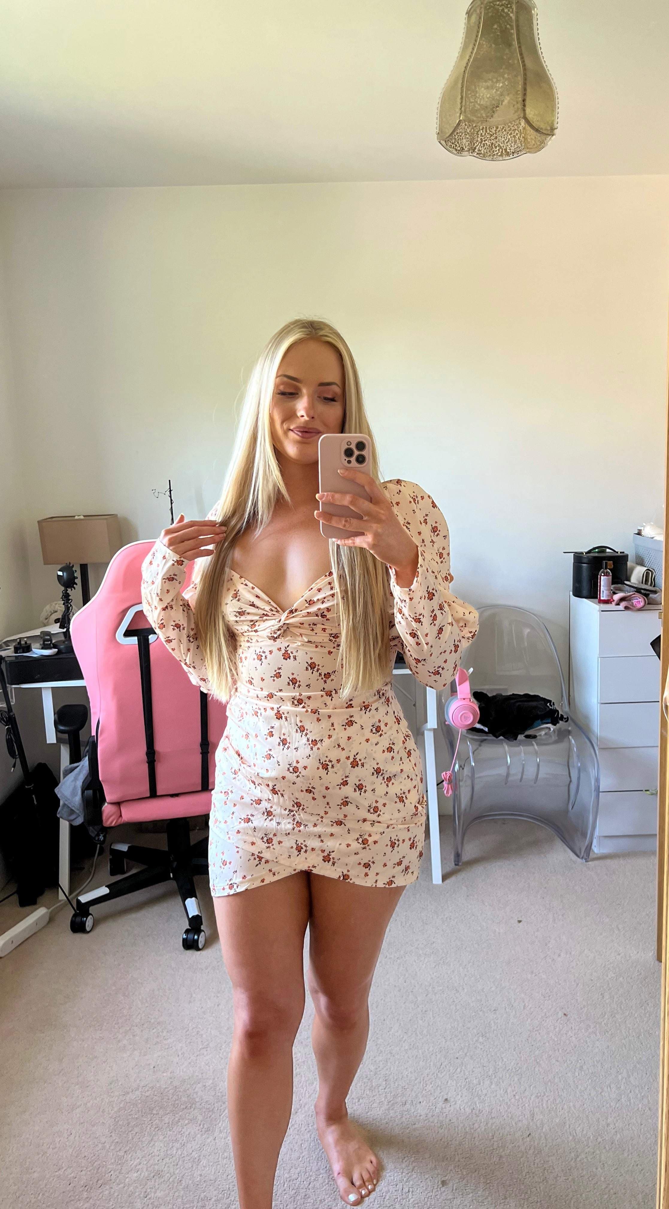 April 💖