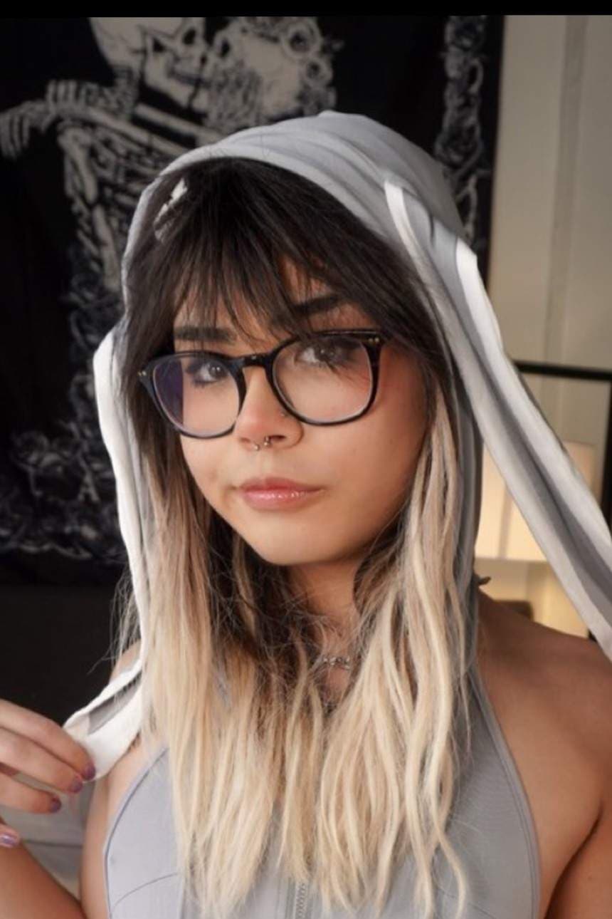 Kiyana Vi