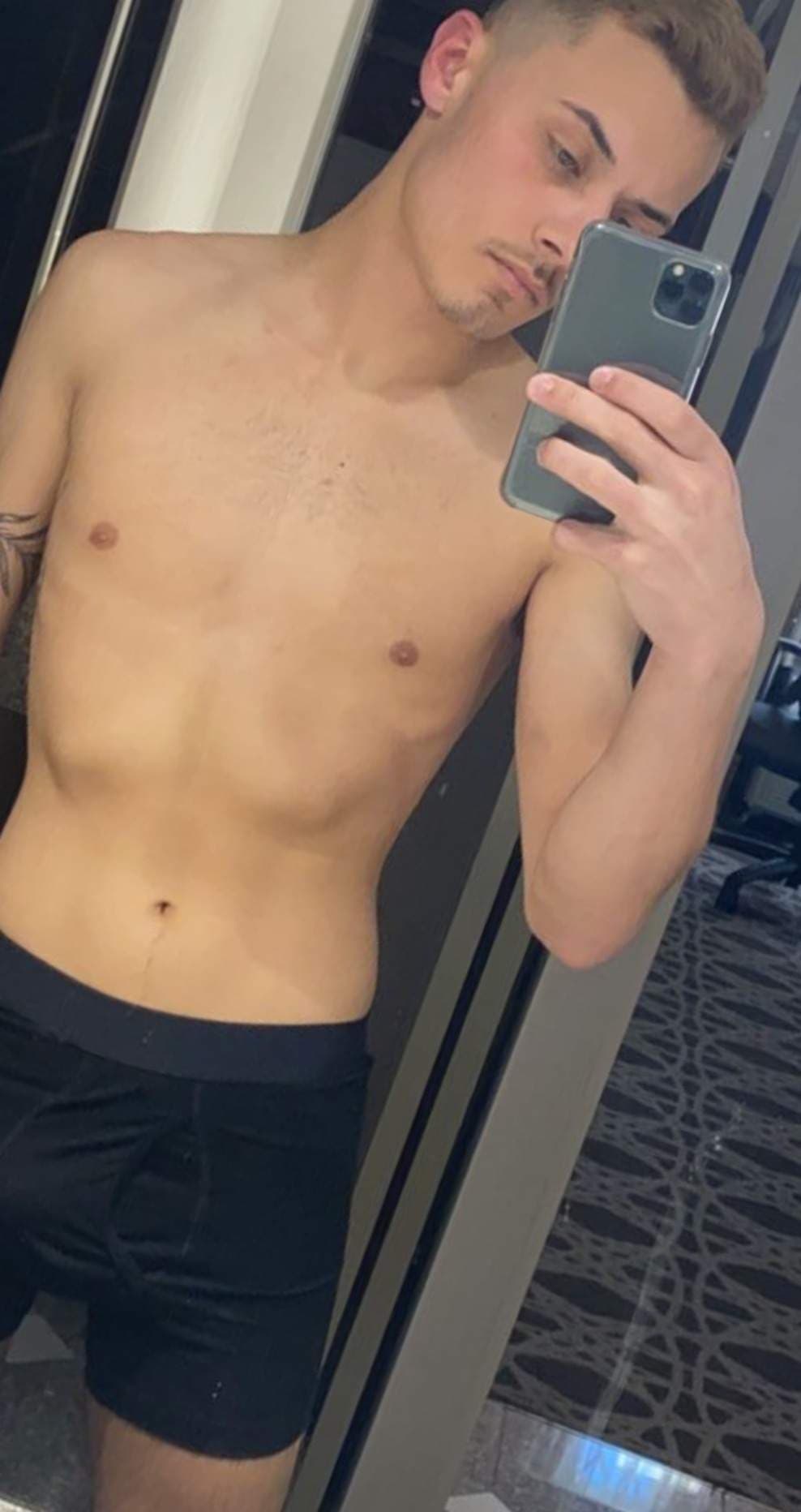 aus