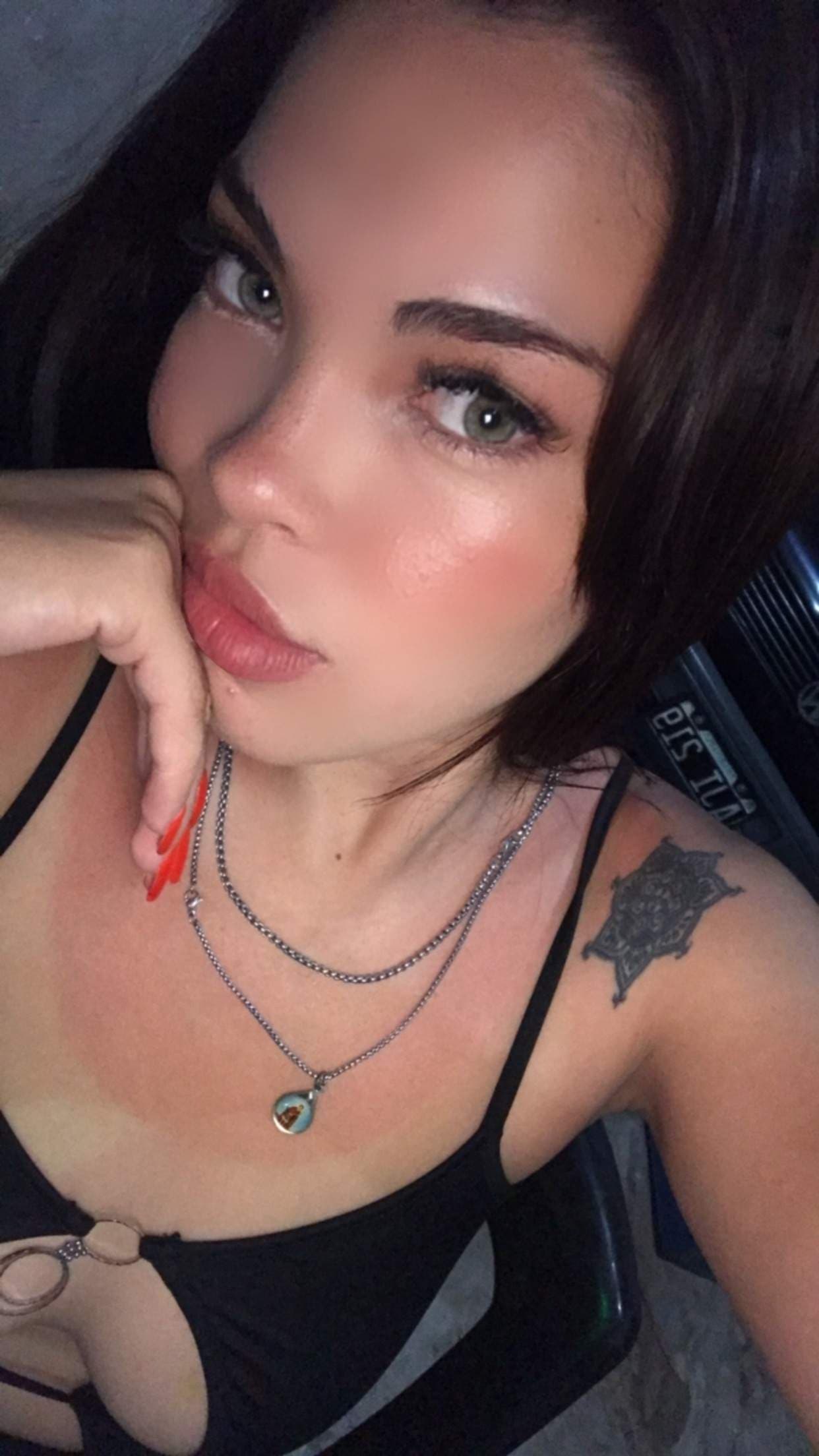 MICKELA LATINA