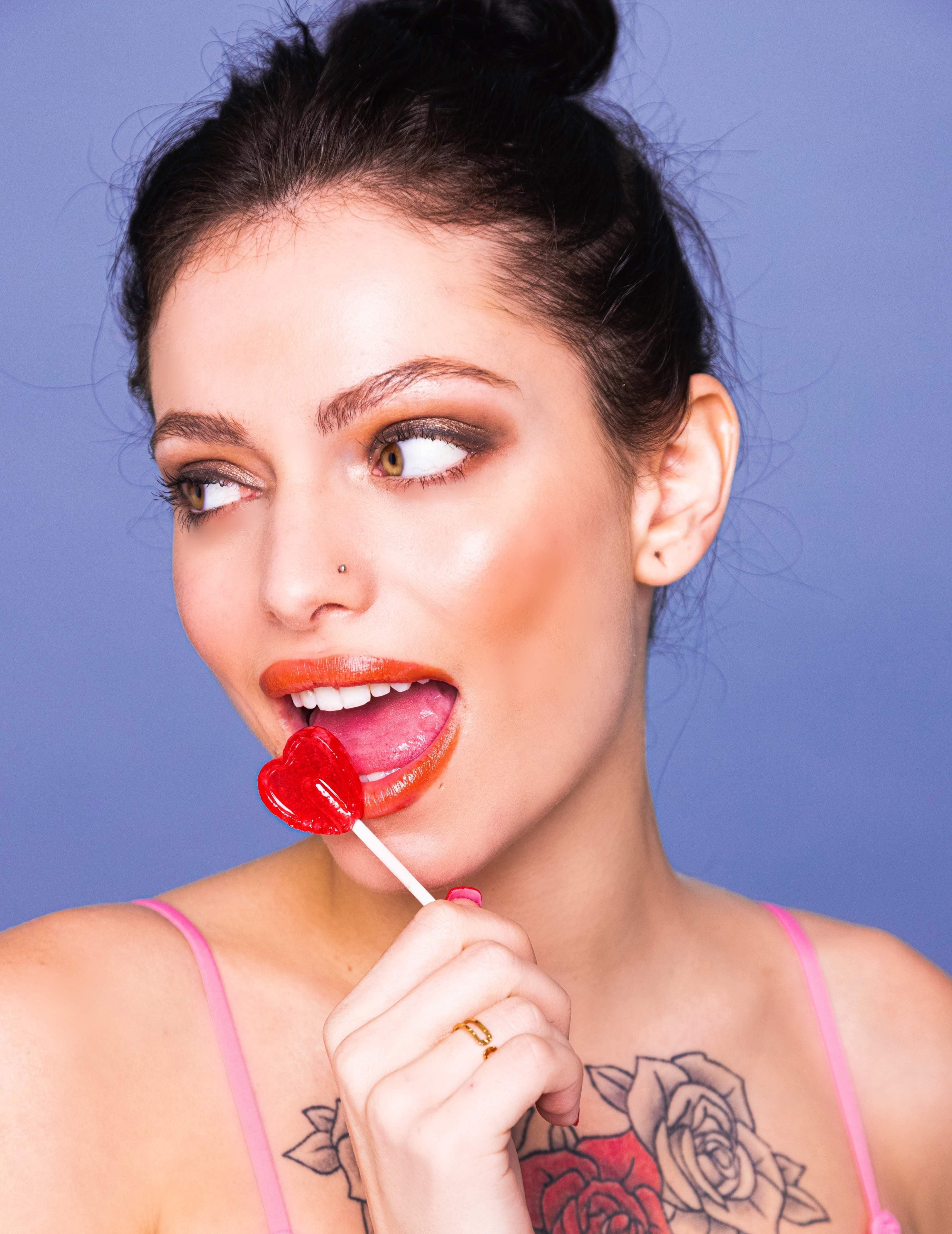 Clara Mia (+18)