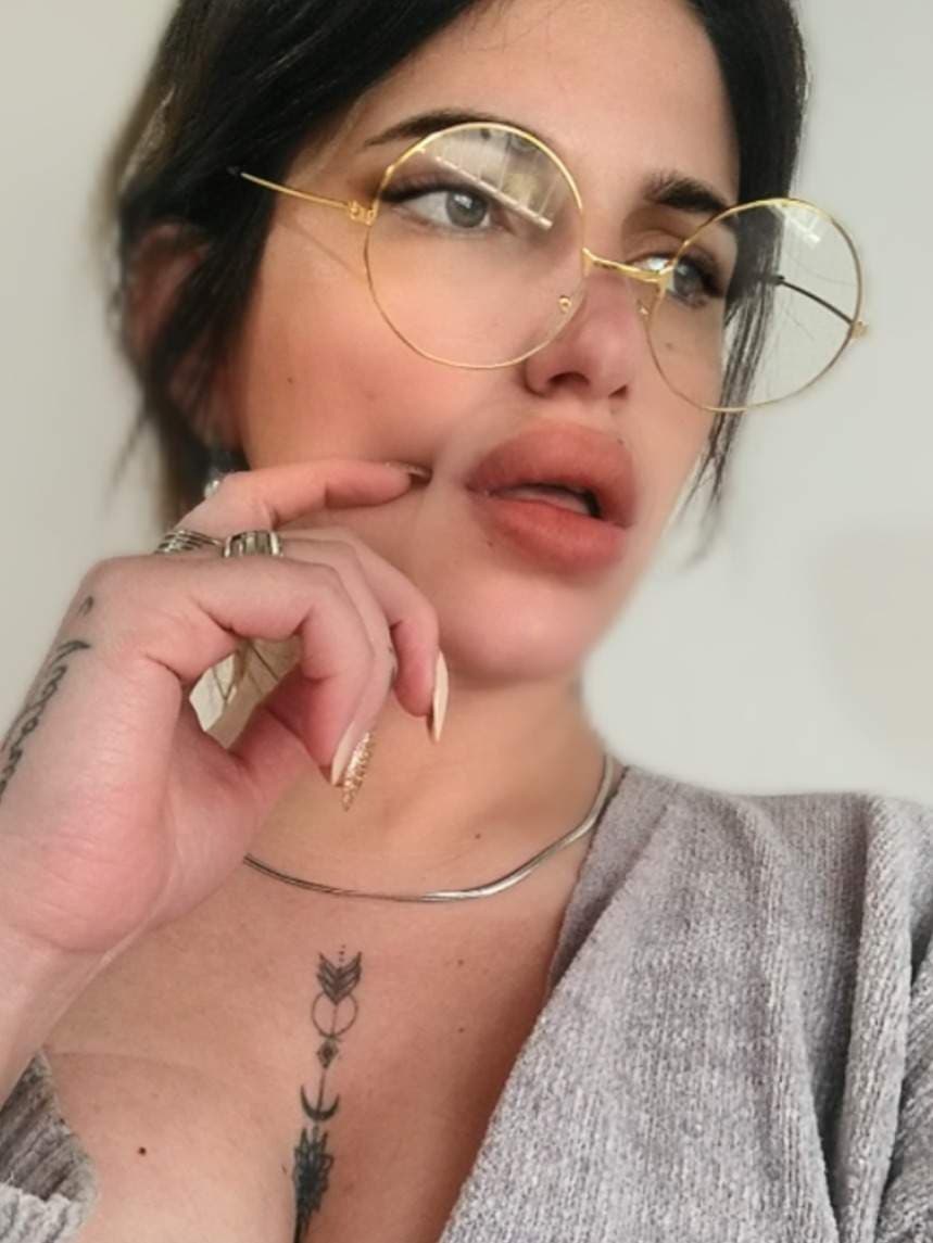 Mia 𝐏𝟎𝐑𝐍 𝐓𝟎𝐏 𝟓%💎