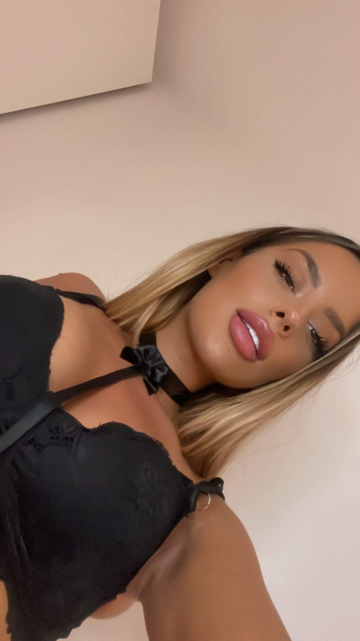 Amira_Secret