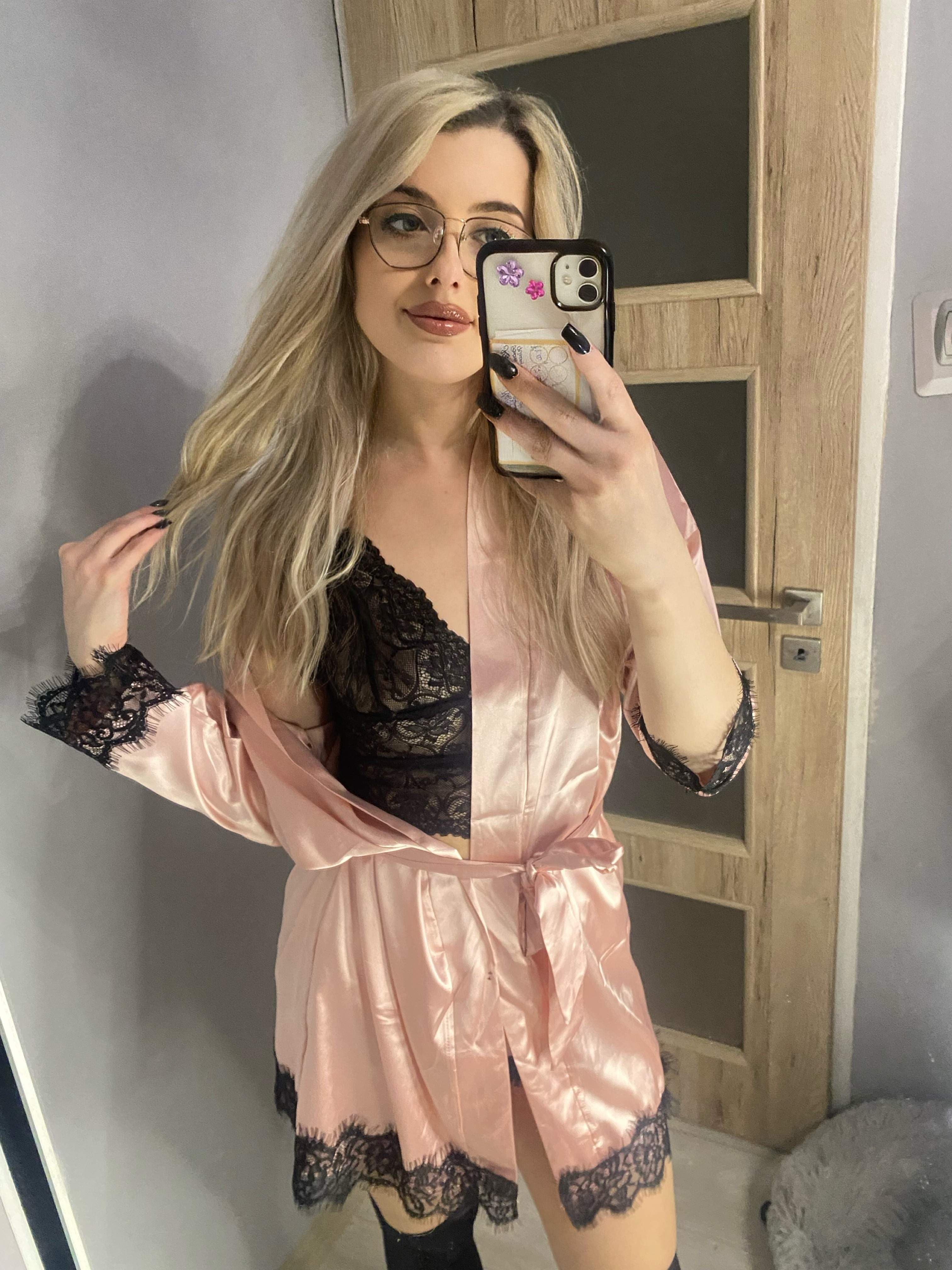 Hi