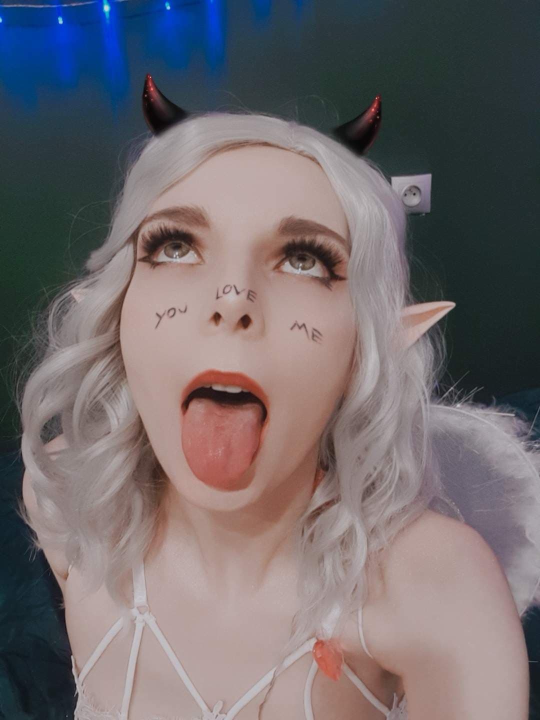 NekOliviaRose